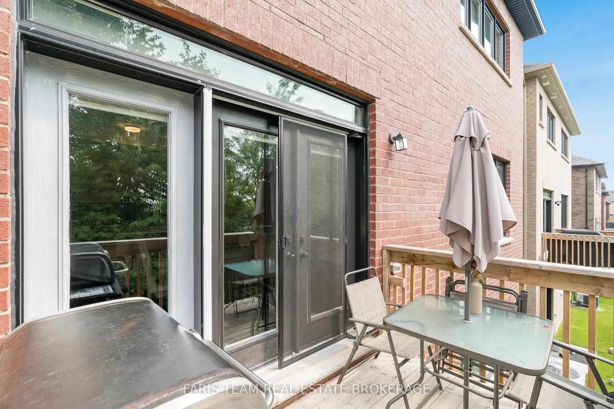 1425 Blackmore Street