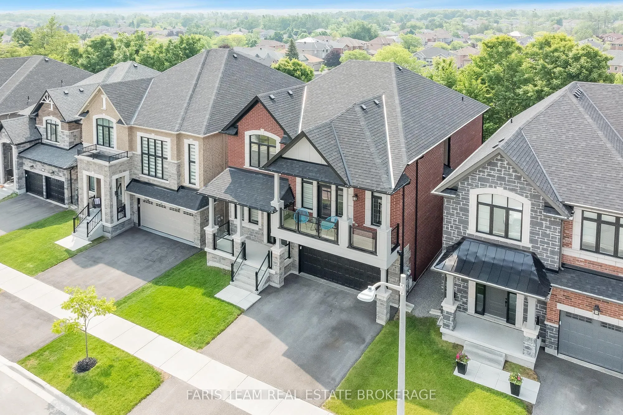 1425 Blackmore Street