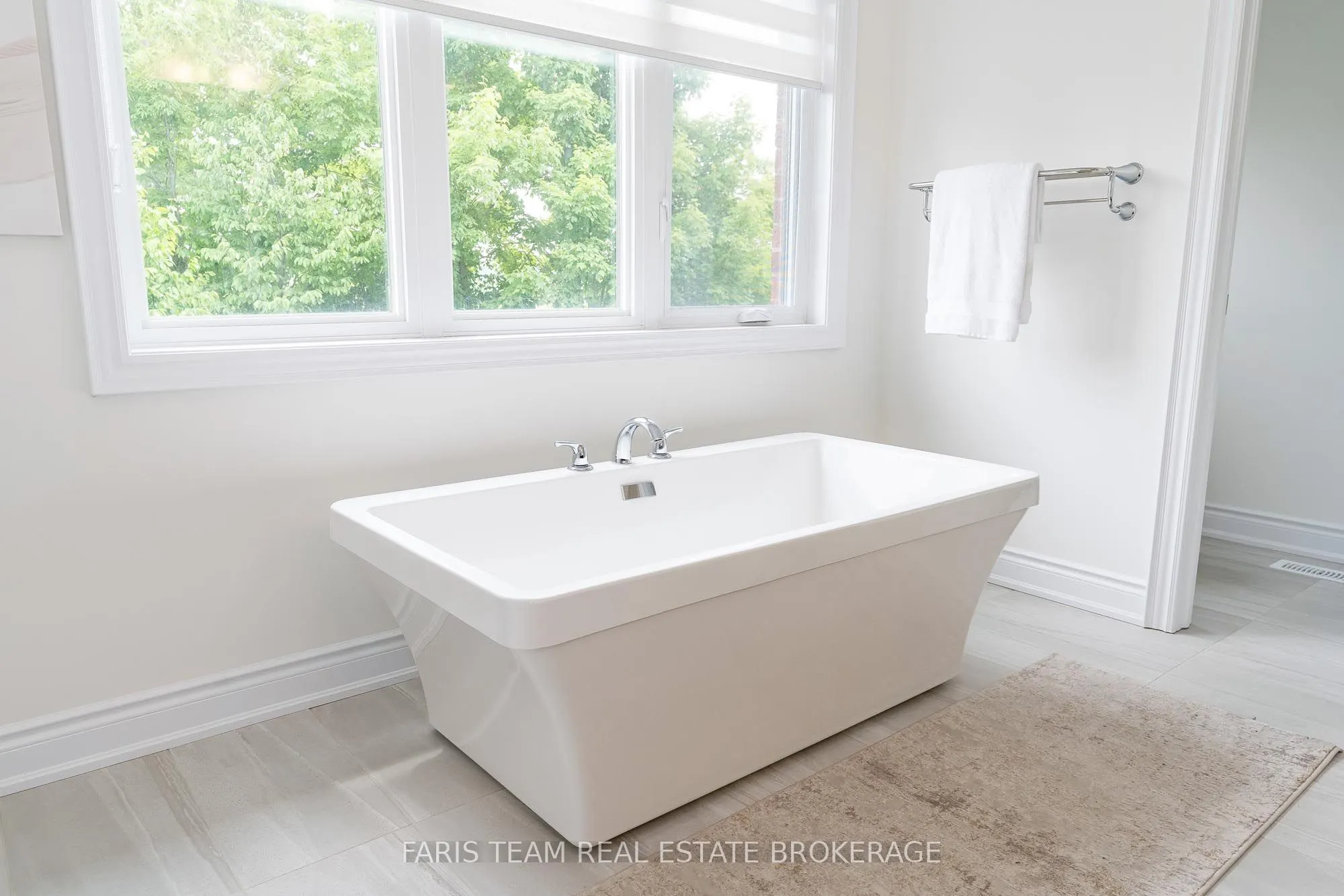 1425 Blackmore Street