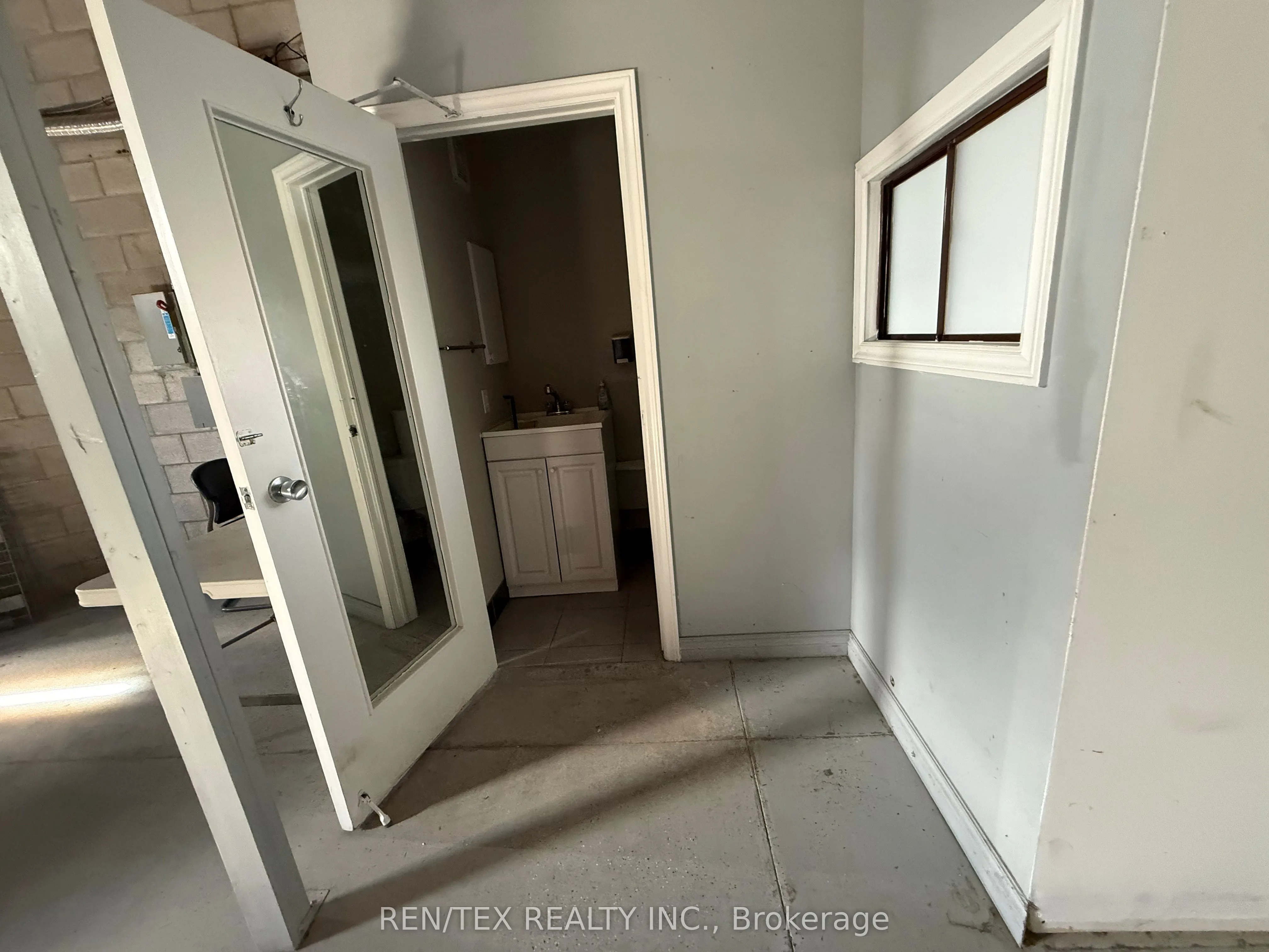 344 Edgeley Boulevard, #23