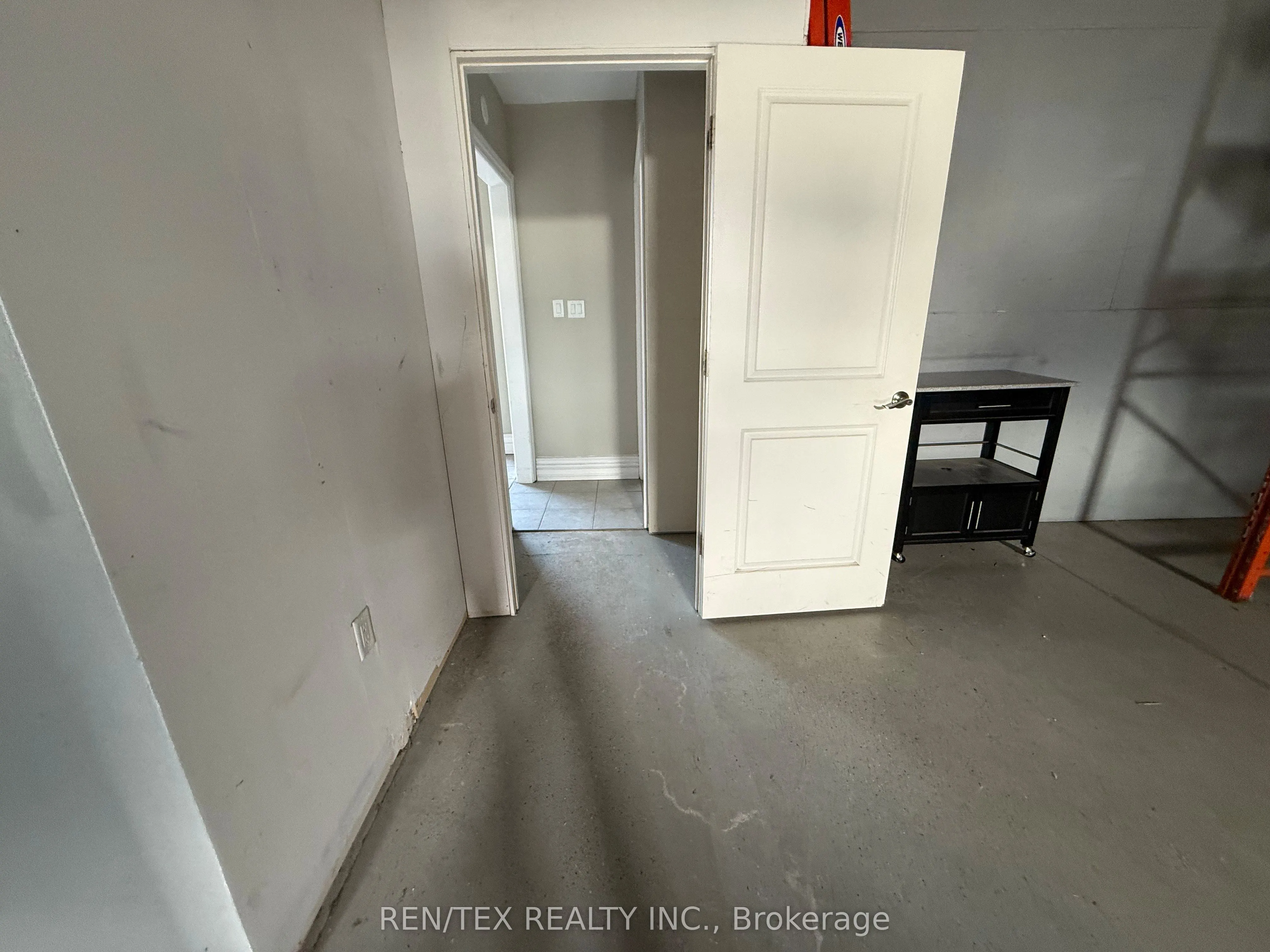 344 Edgeley Boulevard, #23