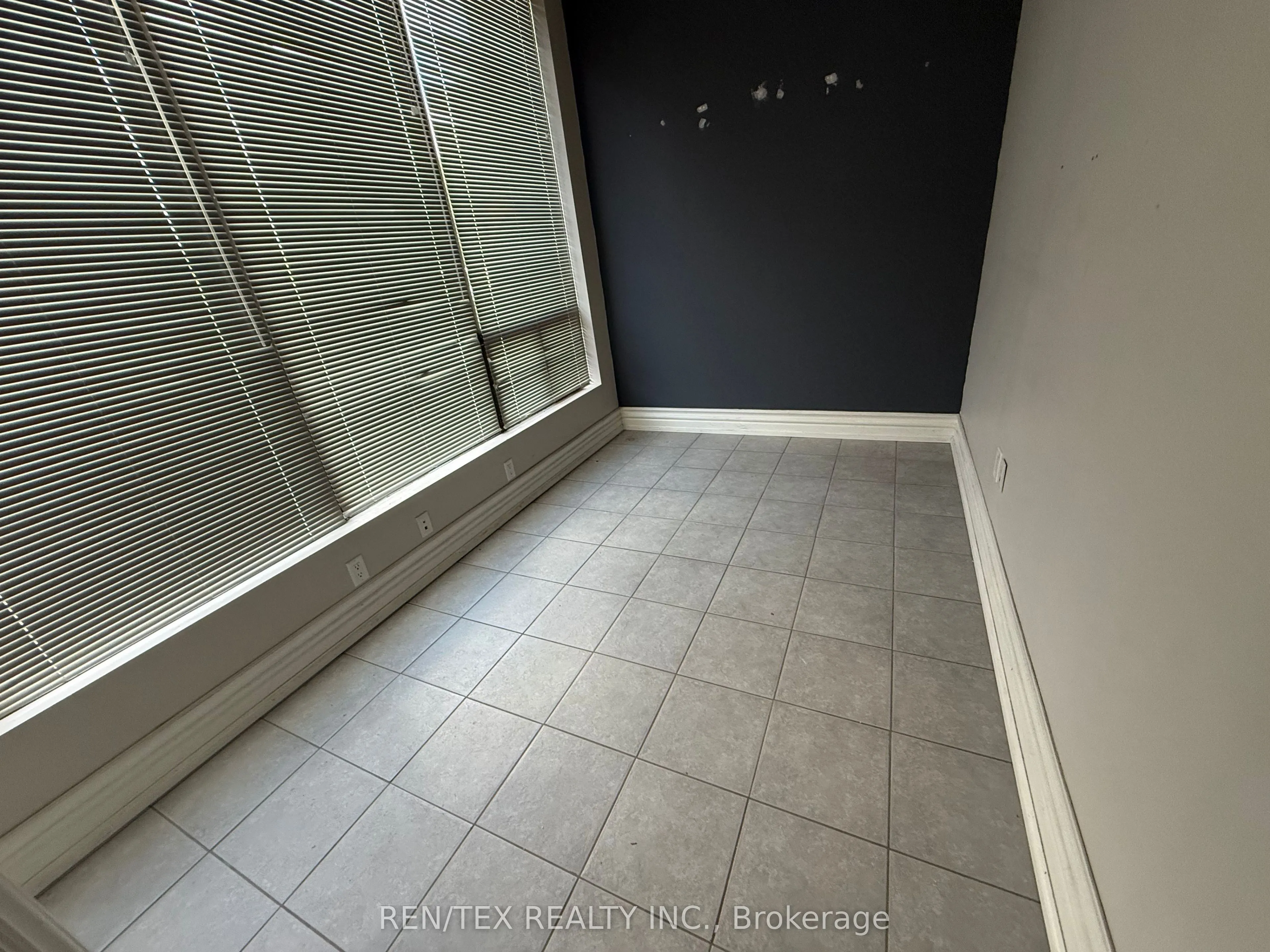 344 Edgeley Boulevard, #23