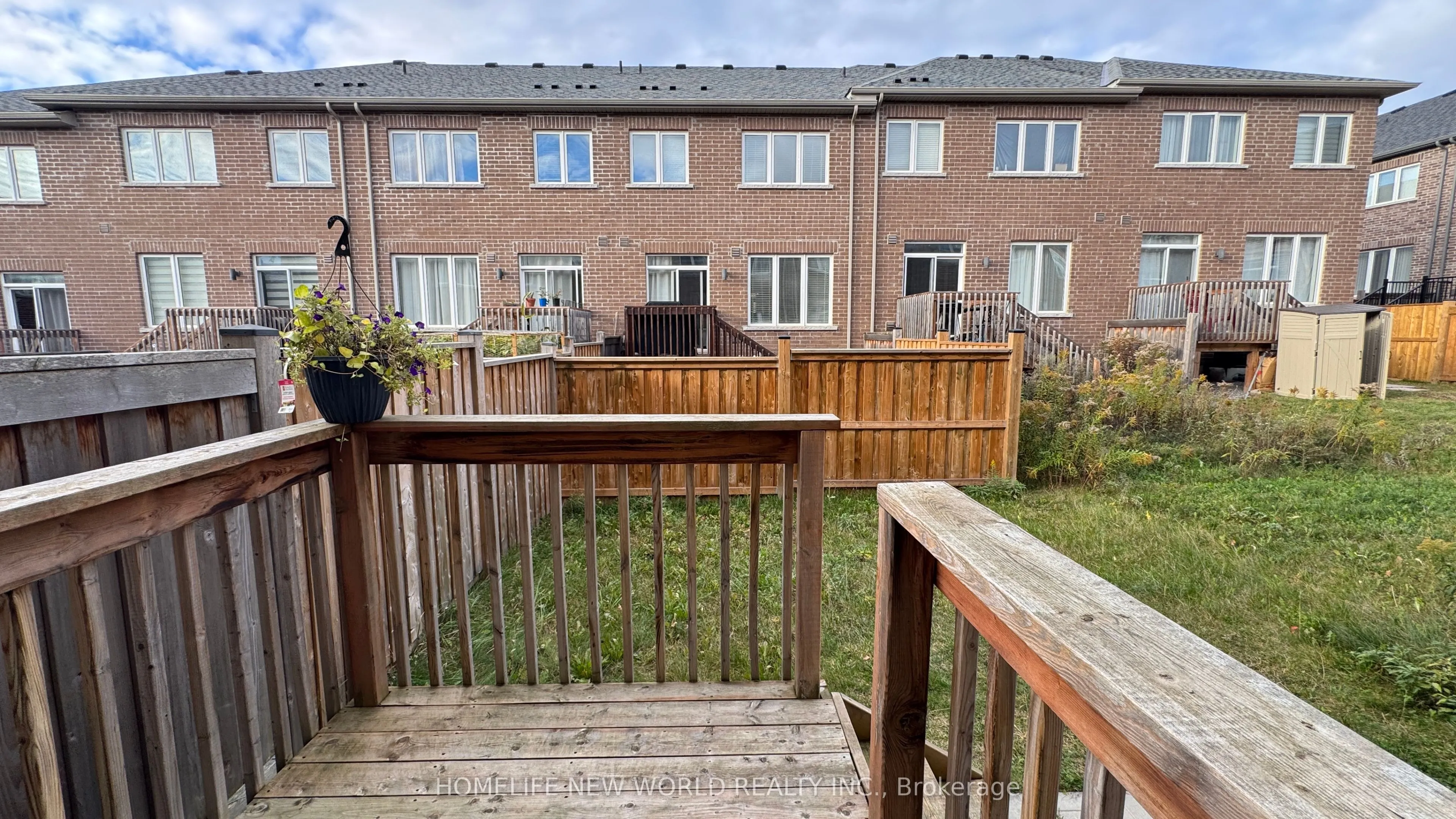 120 Knott End Crescent