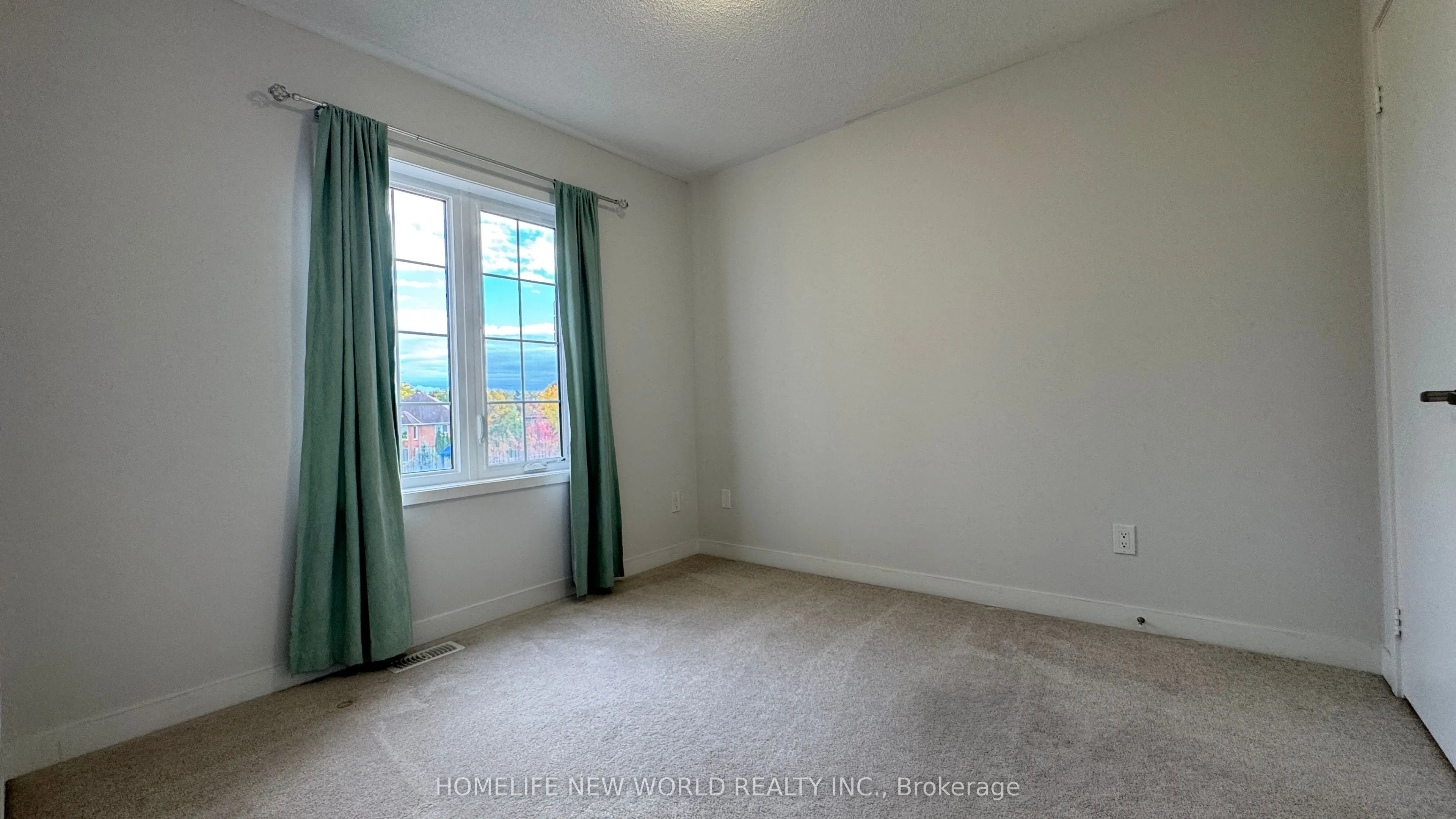 120 Knott End Crescent