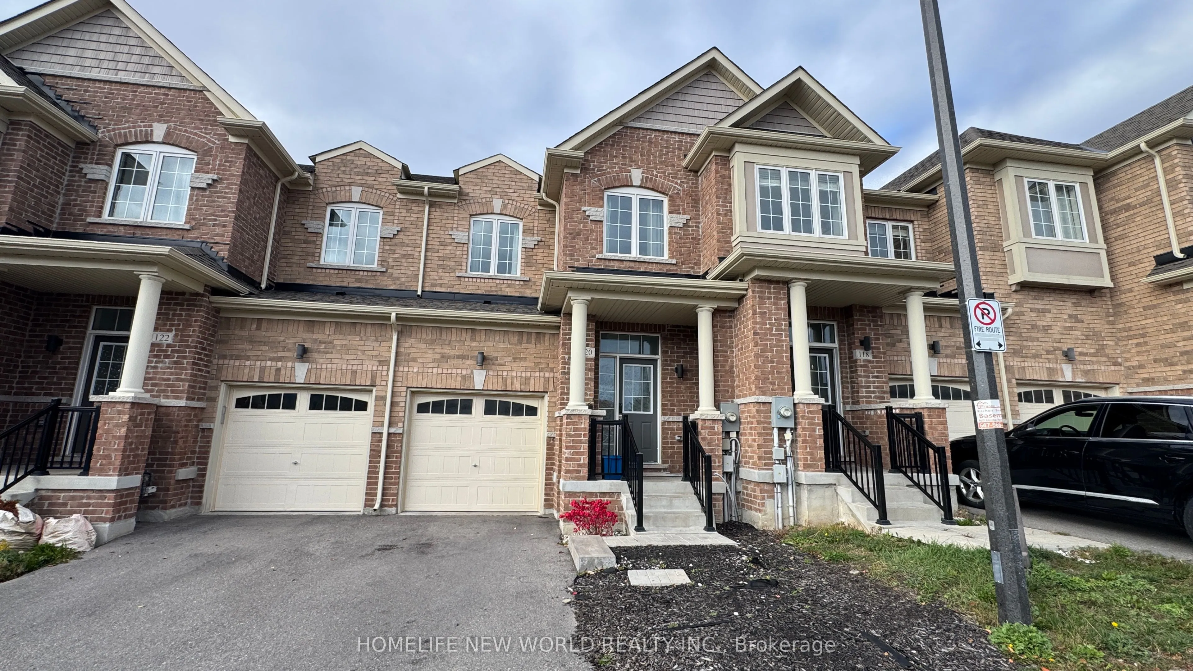 120 Knott End Crescent