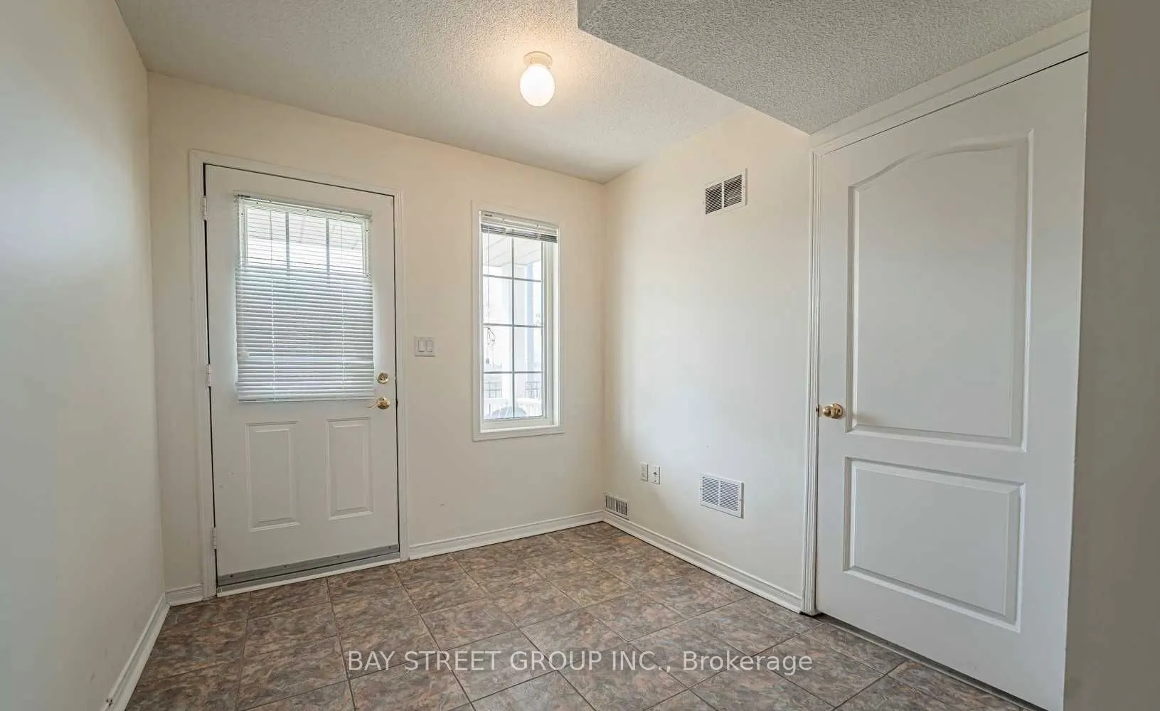 10 Post Oak Drive, #14