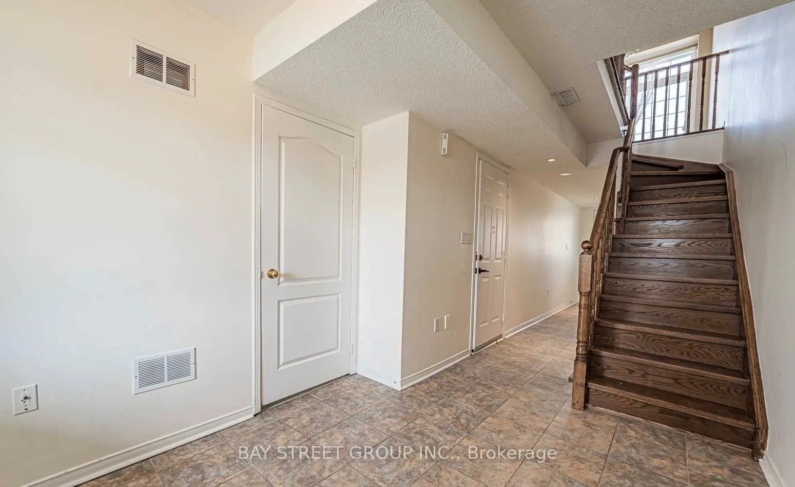 10 Post Oak Drive, #14