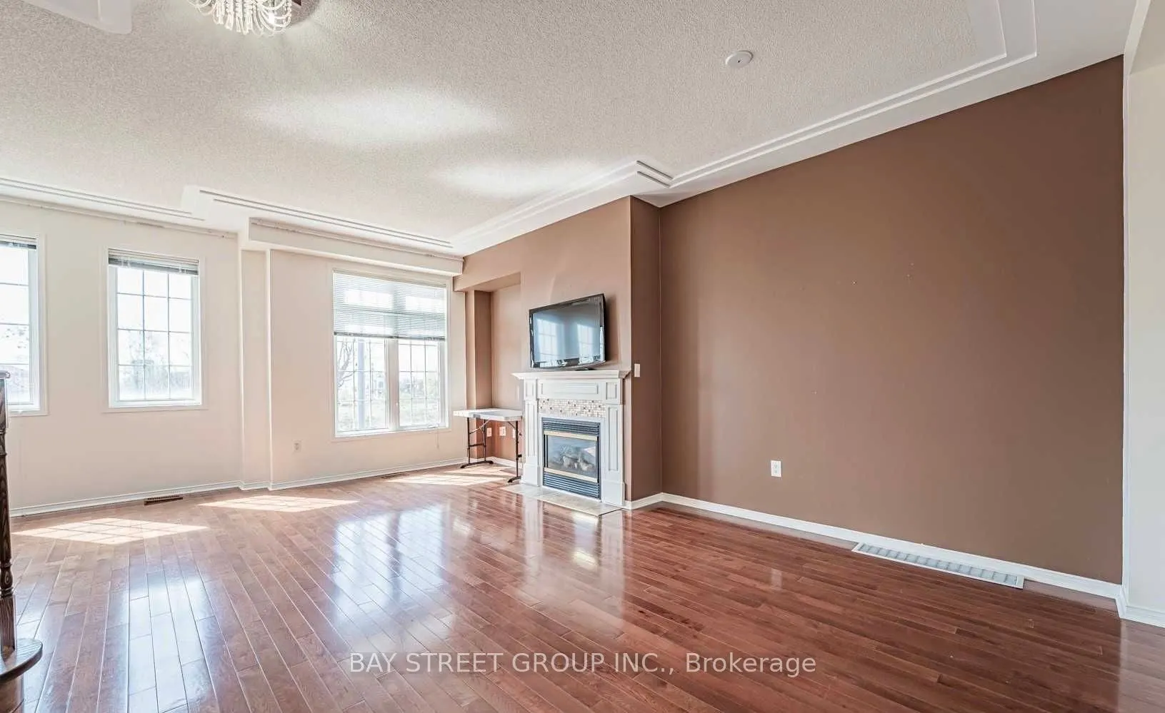 10 Post Oak Drive, #14