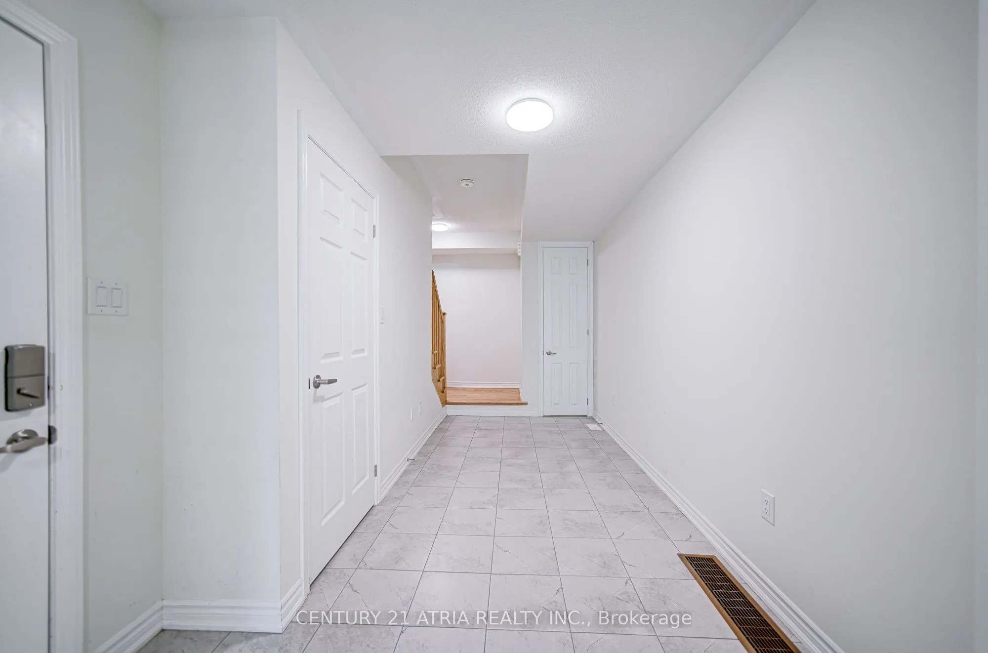 29 Thomas Frisby Jr Crescent