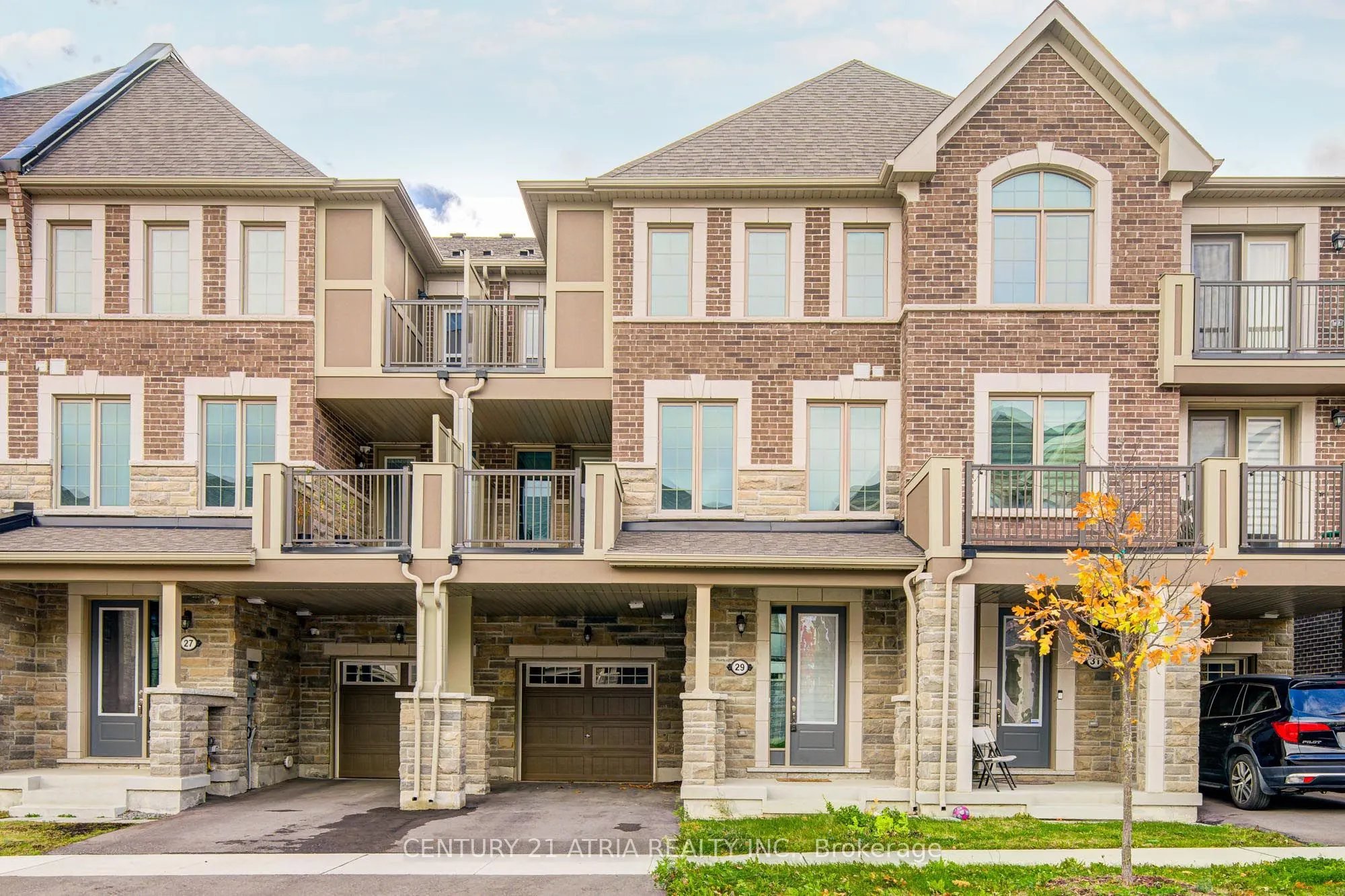 29 Thomas Frisby Jr Crescent