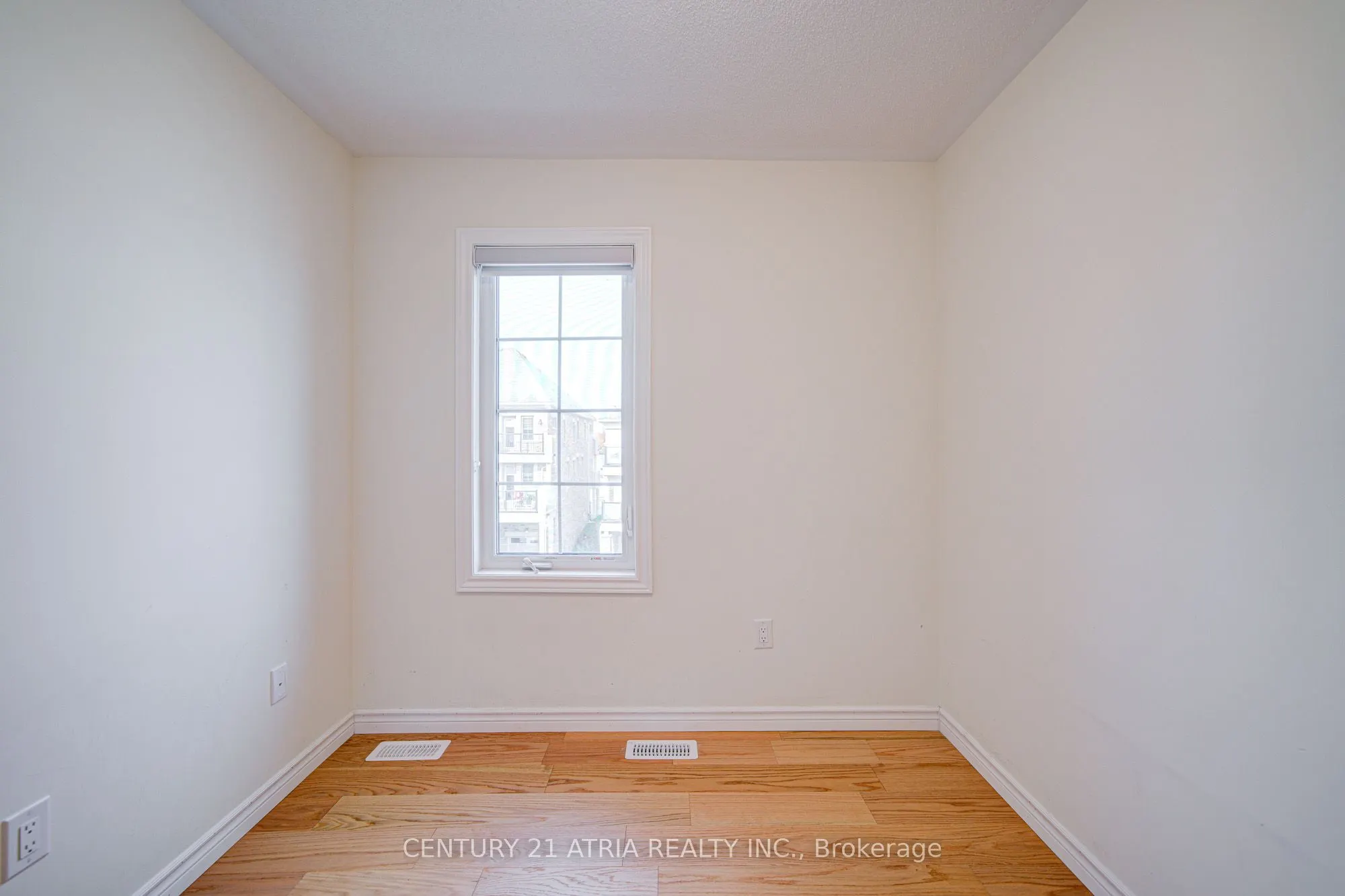 29 Thomas Frisby Jr Crescent