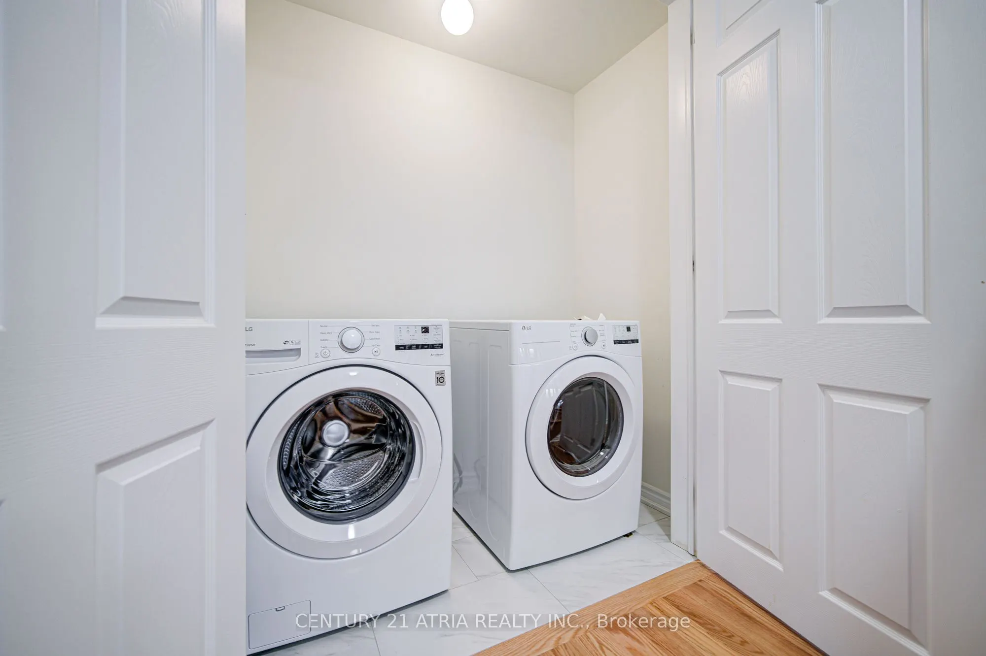 29 Thomas Frisby Jr Crescent