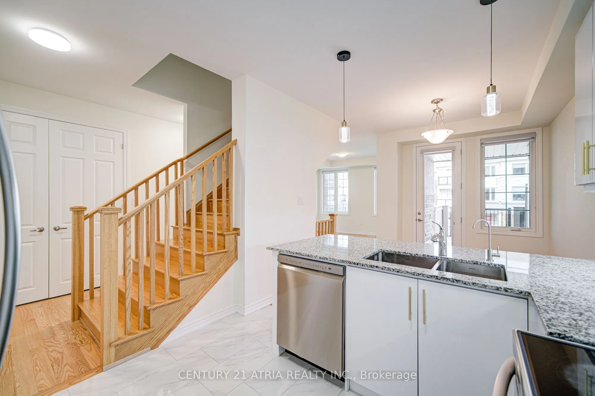 29 Thomas Frisby Jr Crescent