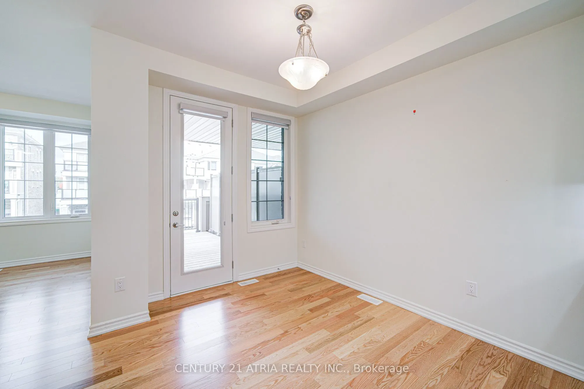 29 Thomas Frisby Jr Crescent