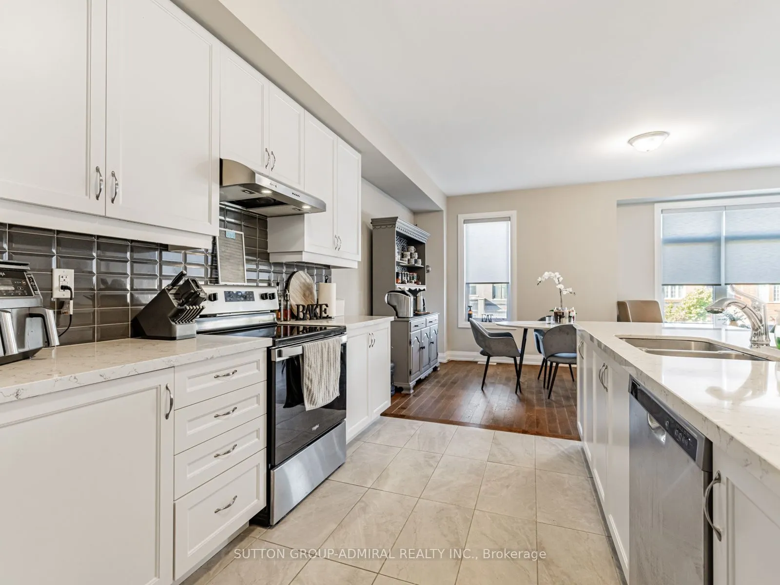 915 Isaac Phillips Way