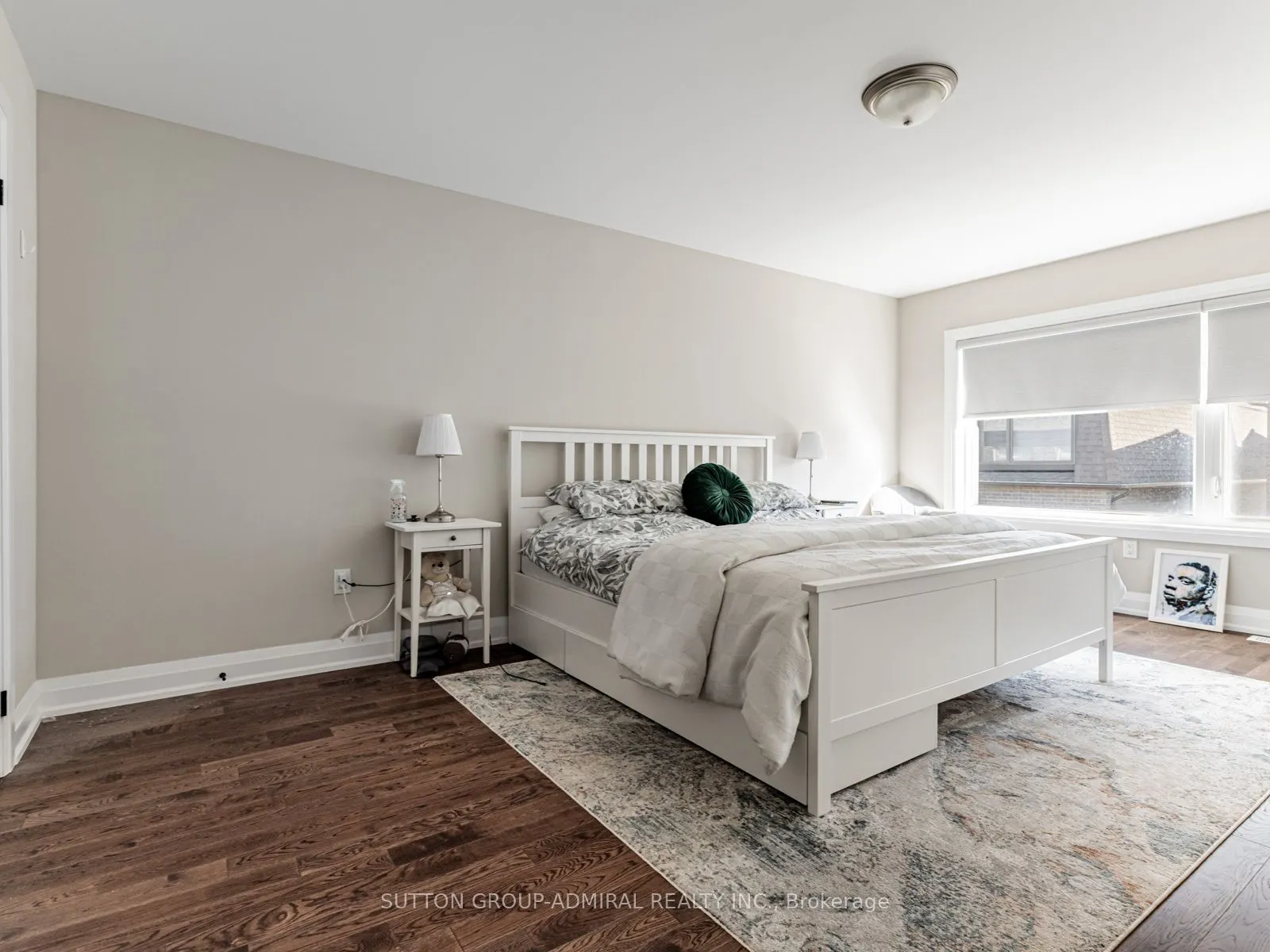 915 Isaac Phillips Way