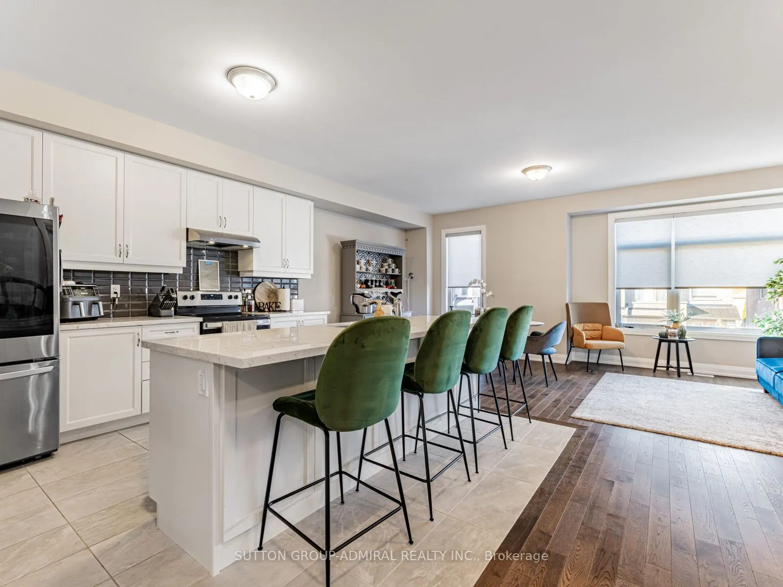 915 Isaac Phillips Way