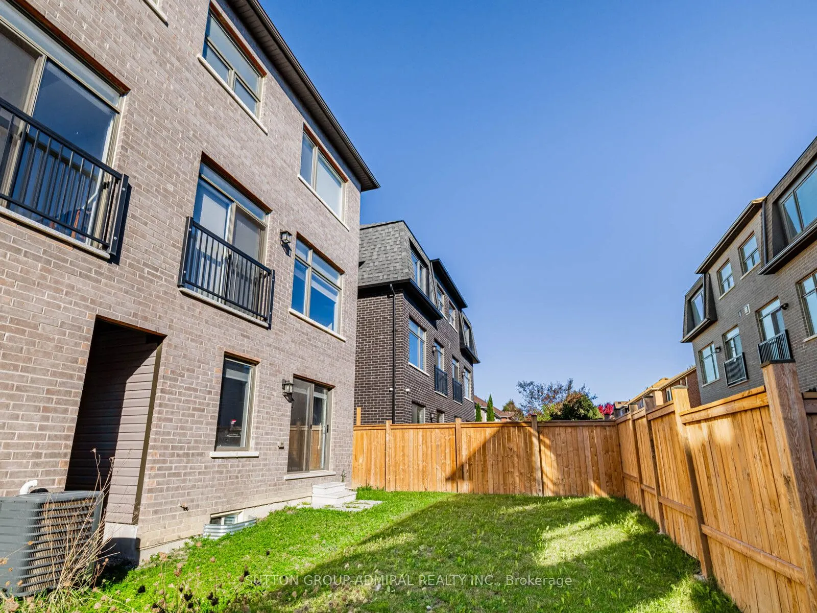 915 Isaac Phillips Way