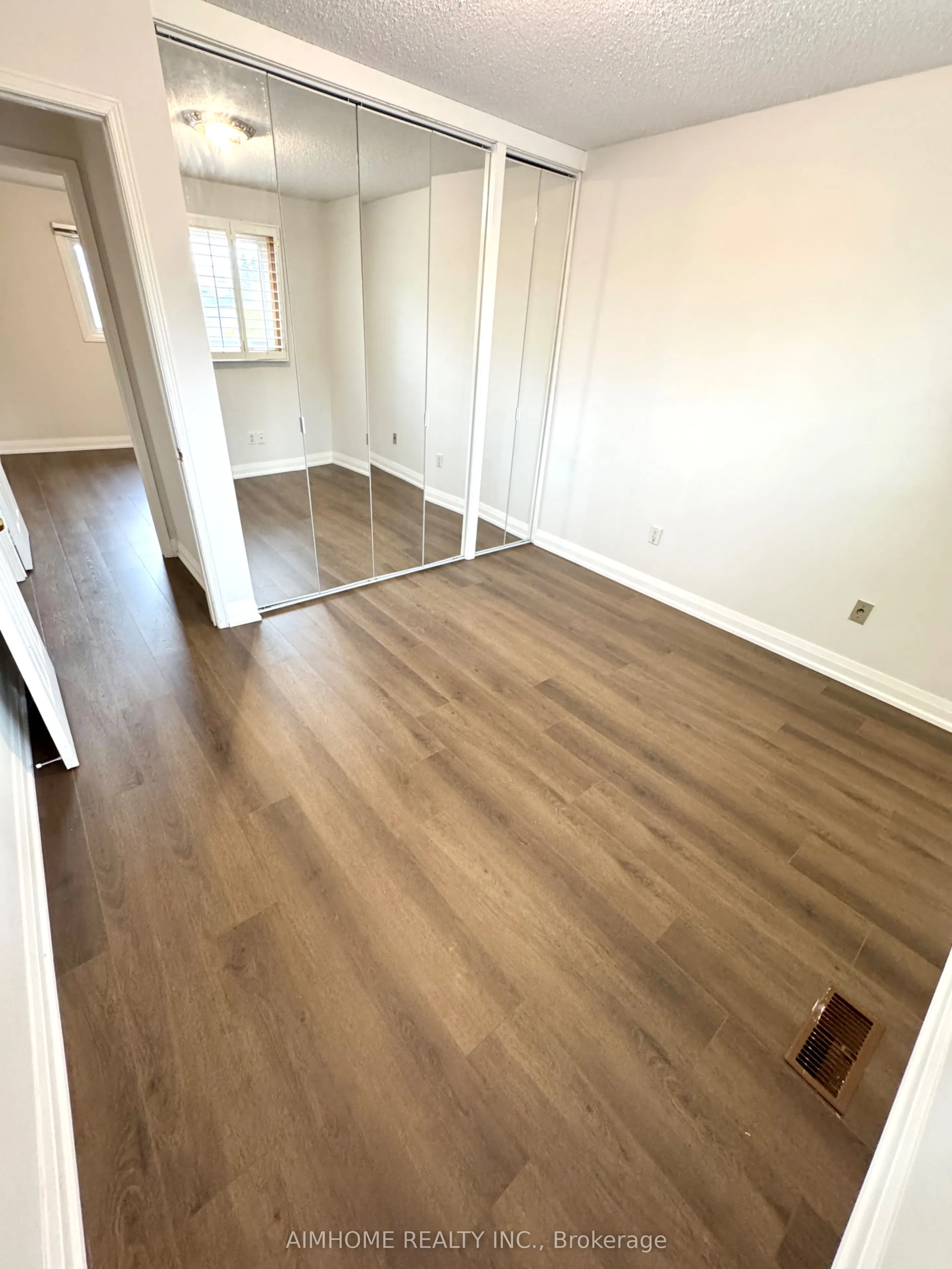 119 Cooperage Crescent