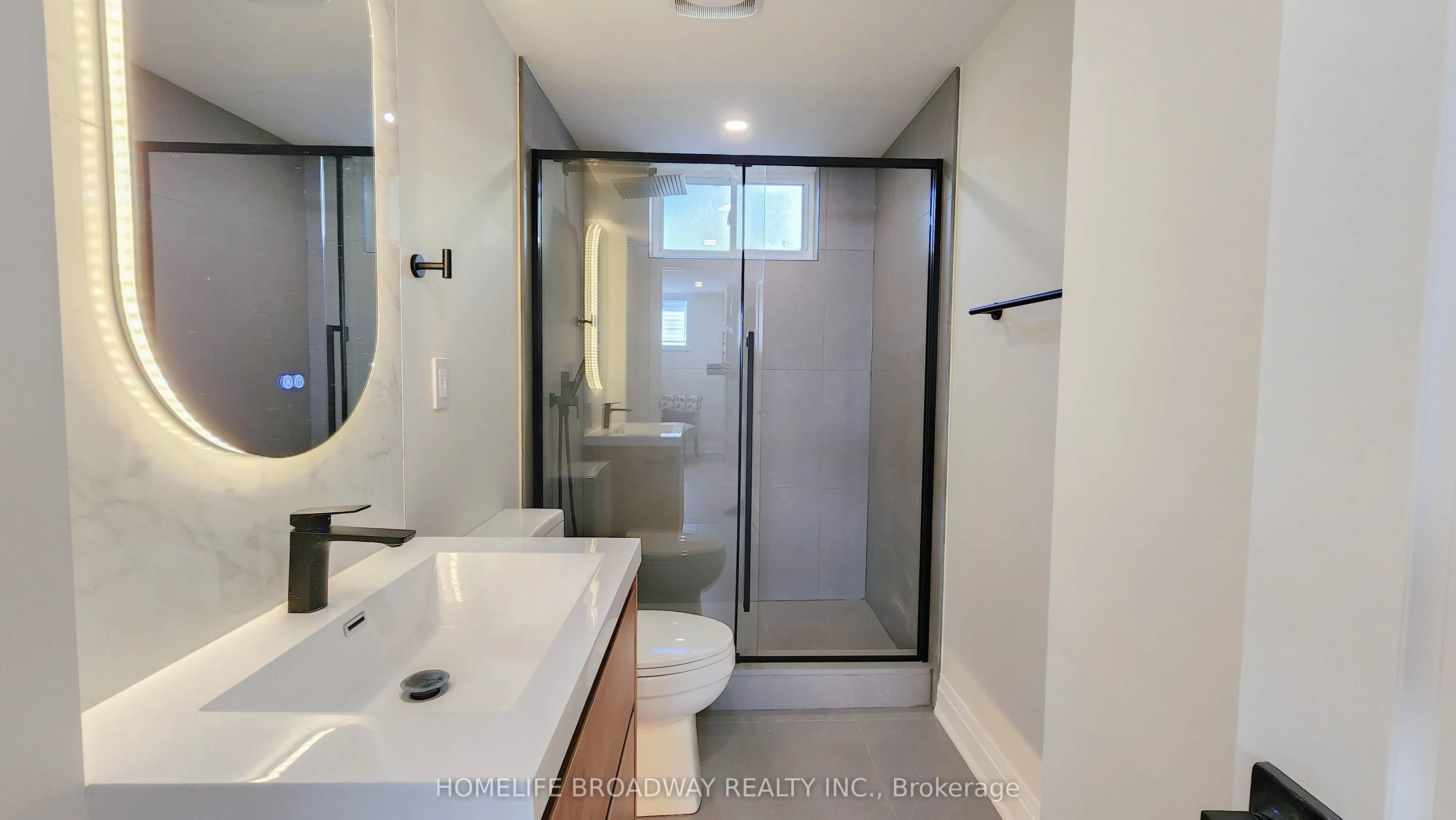 23 Southdale Drive, #(Lower)