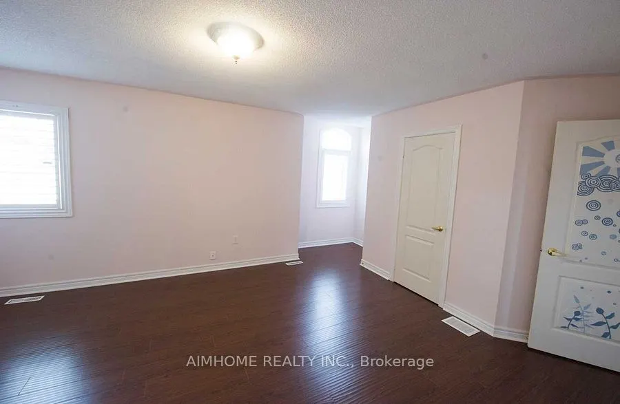 31 Marble Bridge Drive