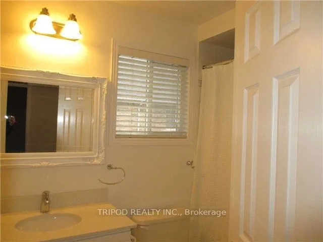 68 Waterton Crescent