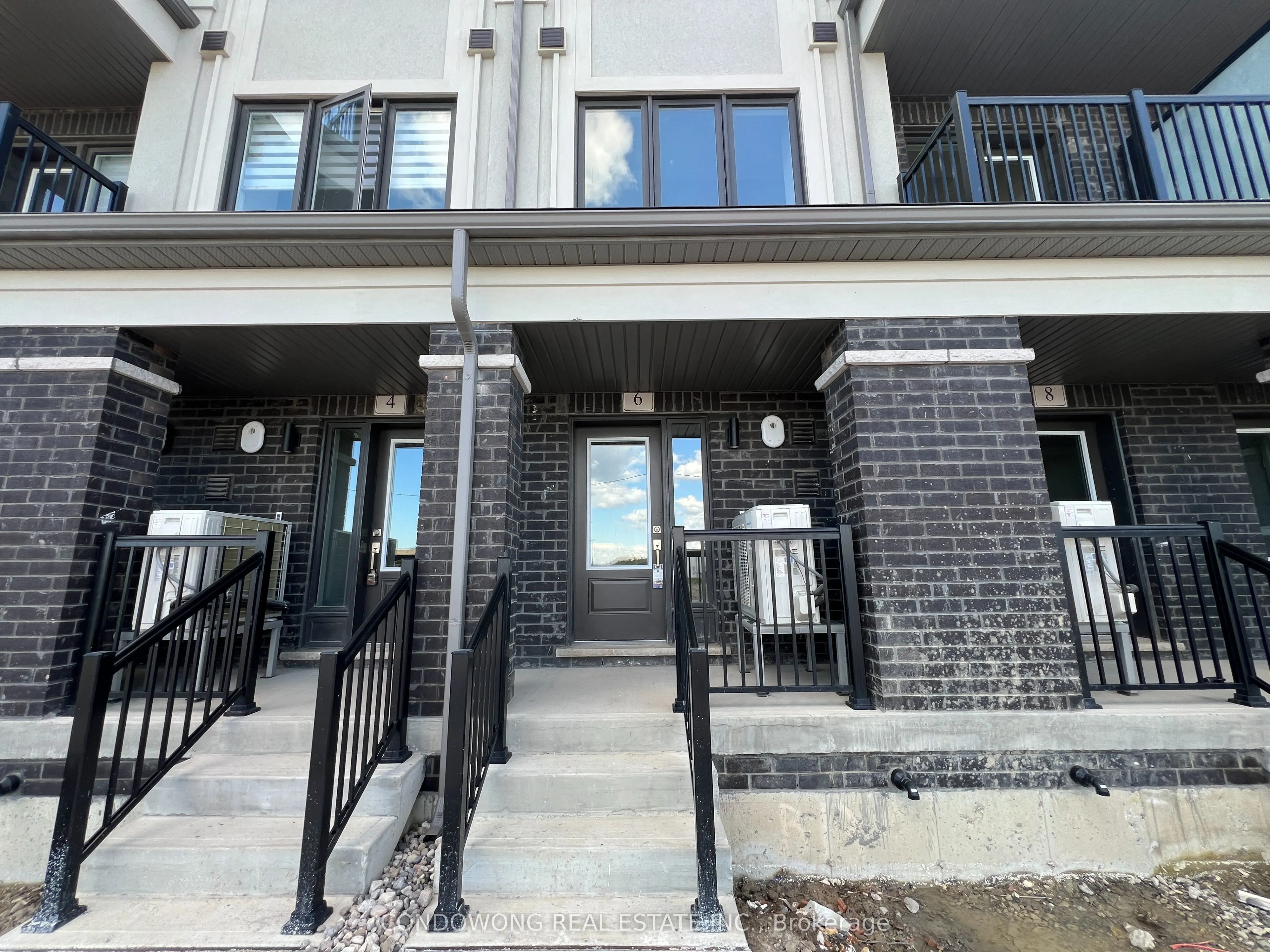 6 Matawin Lane, #141