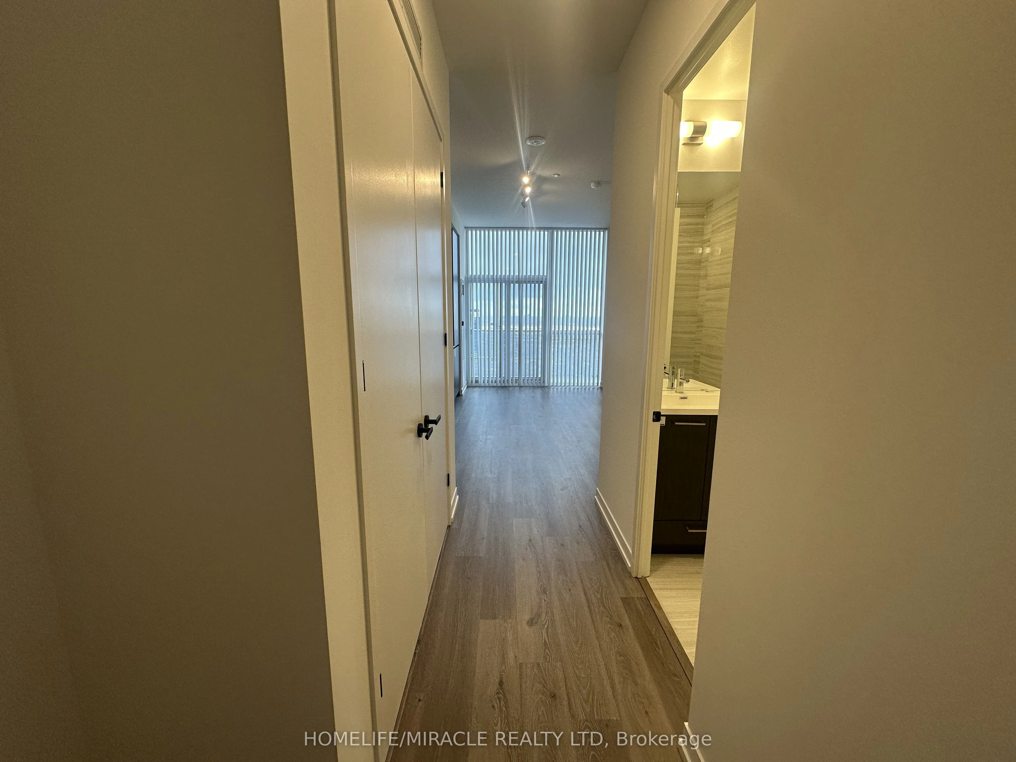 28 Interchange Way, #PH105