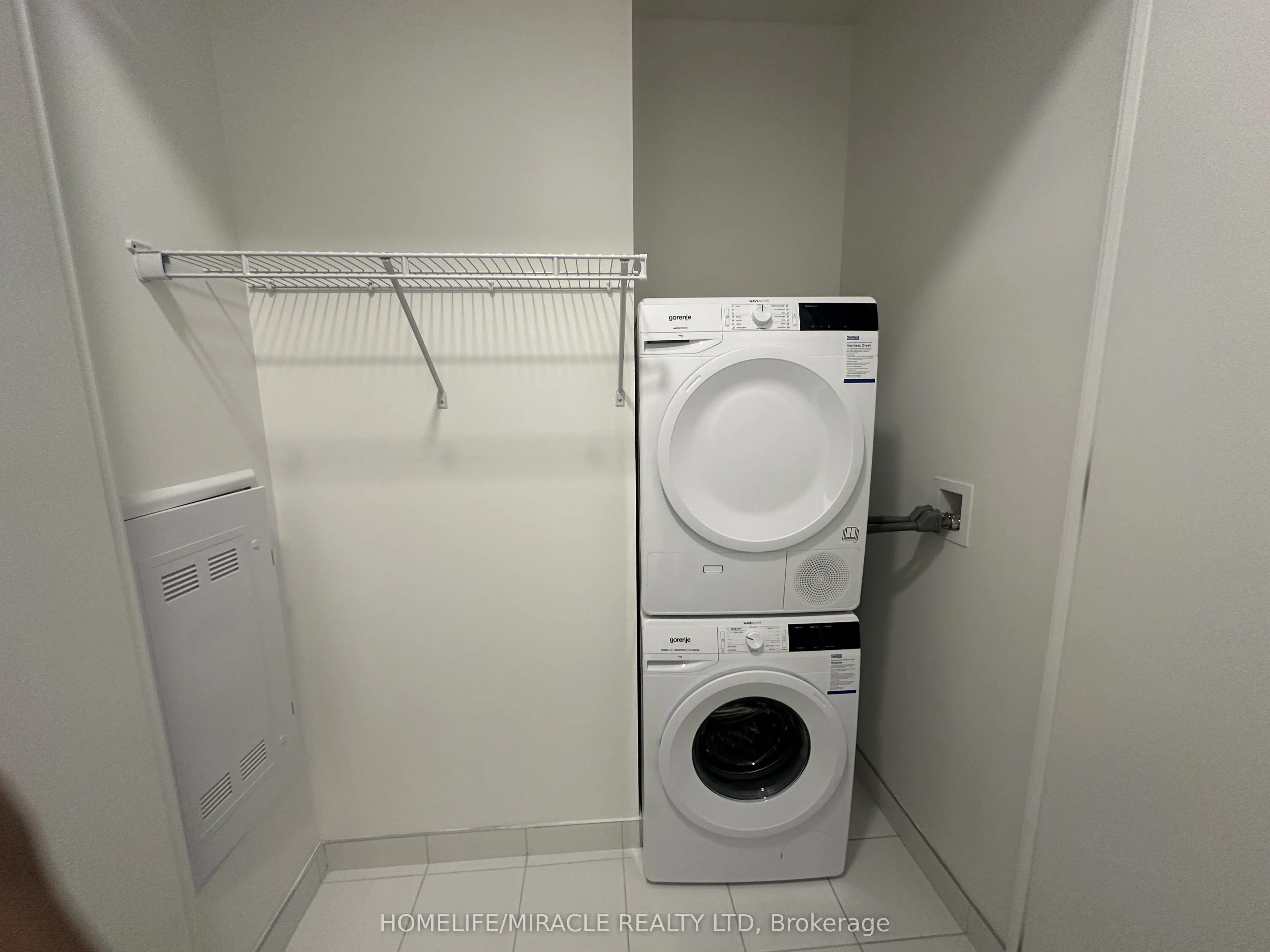 28 Interchange Way, #PH105