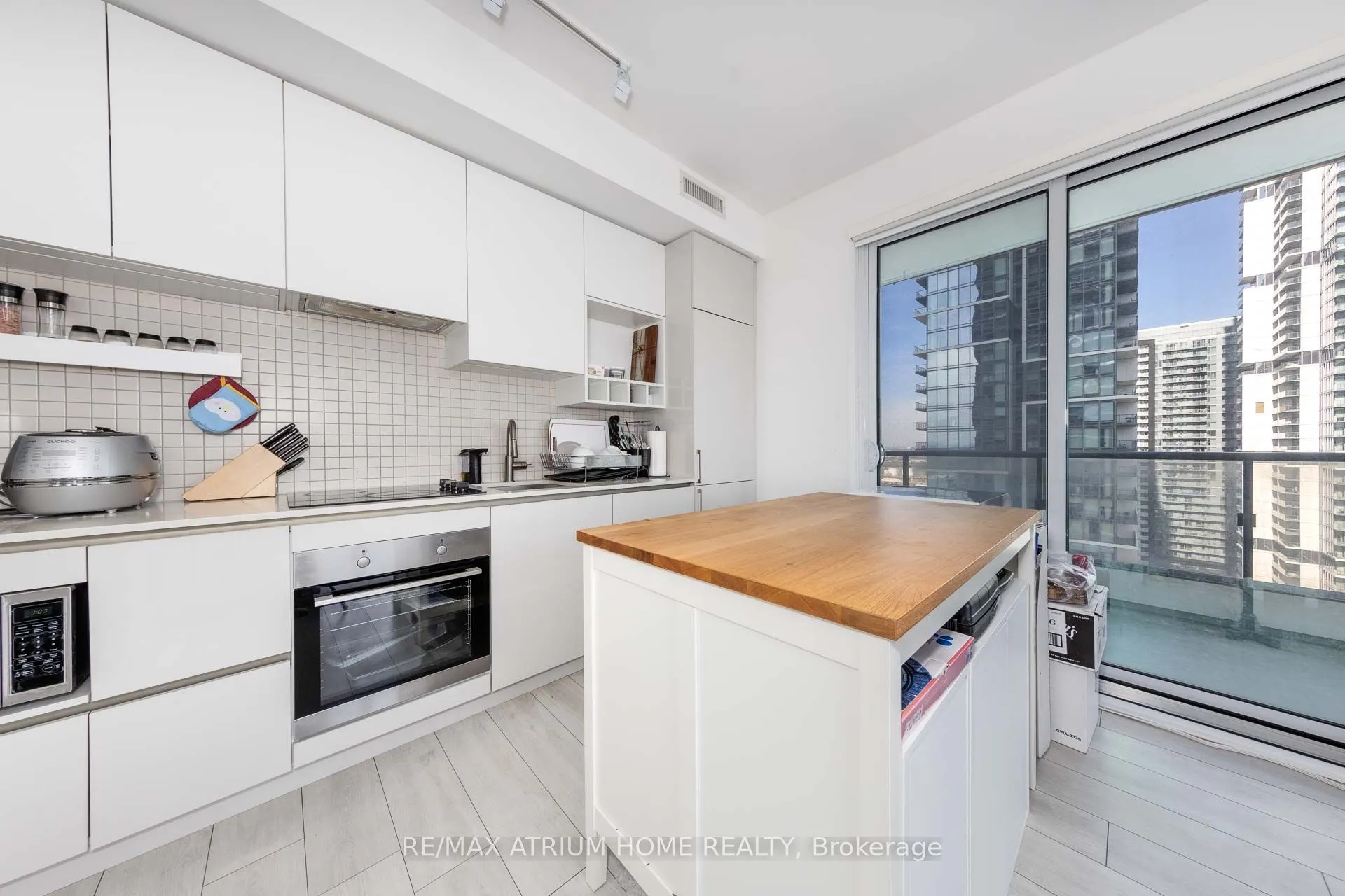 950 Portage Parkway, #2706