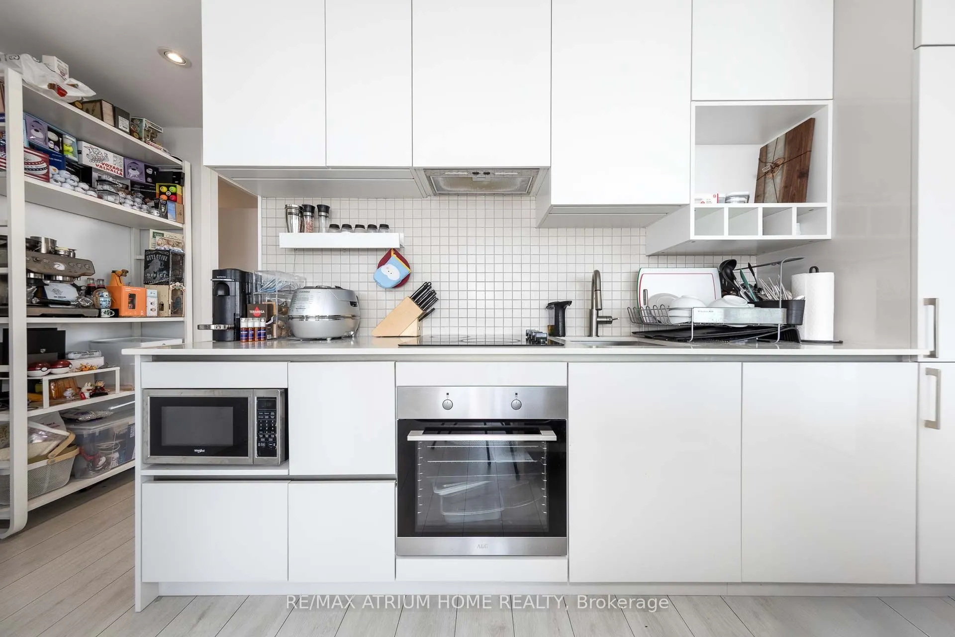 950 Portage Parkway, #2706