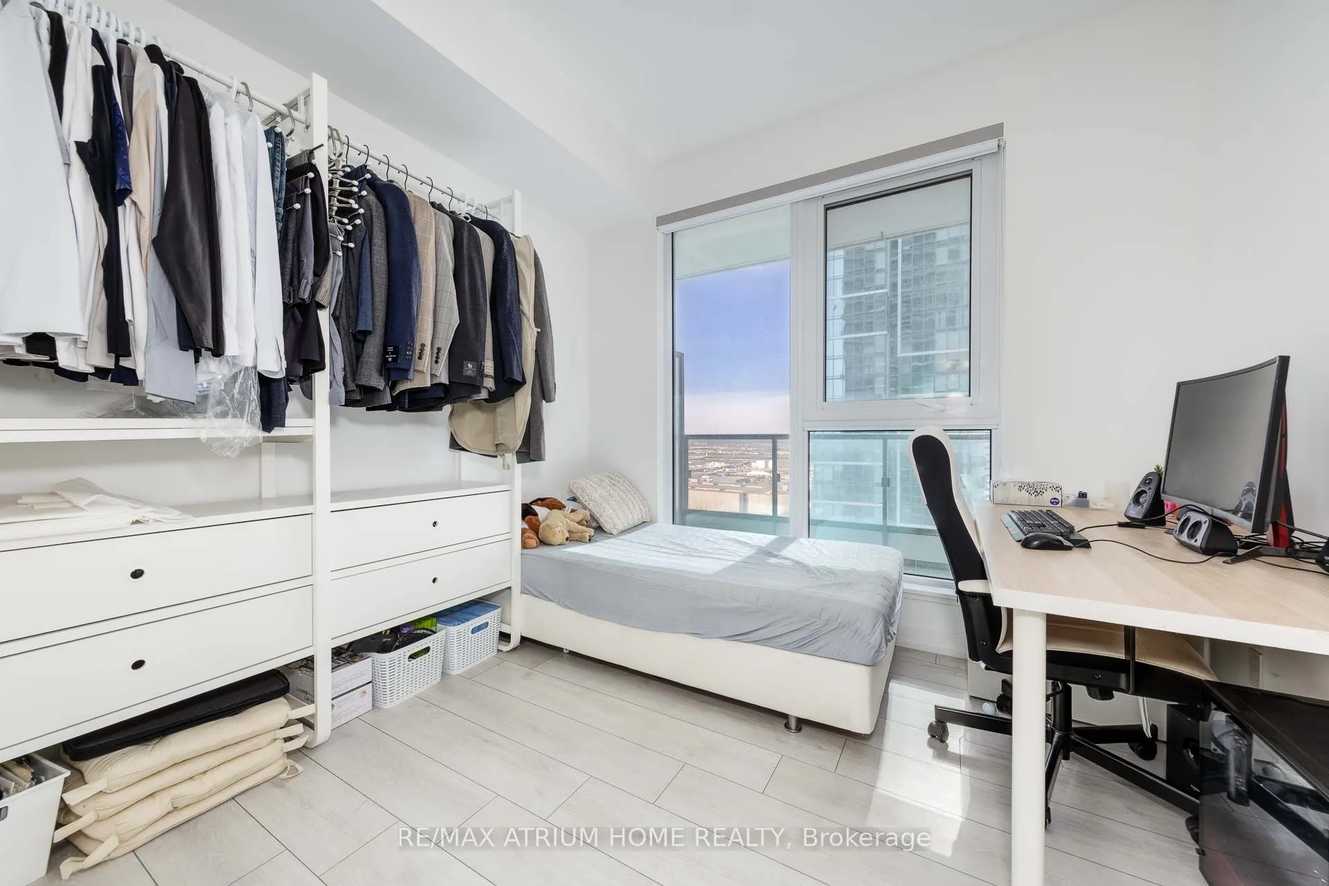 950 Portage Parkway, #2706