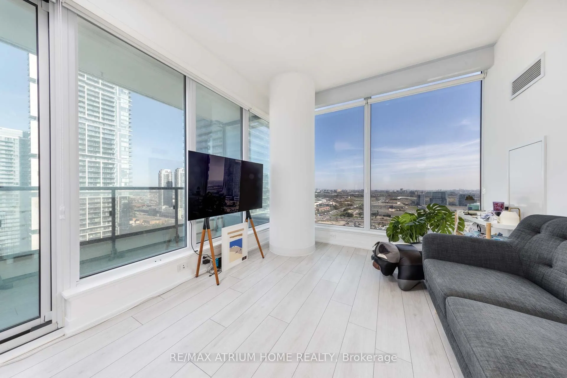 950 Portage Parkway, #2706