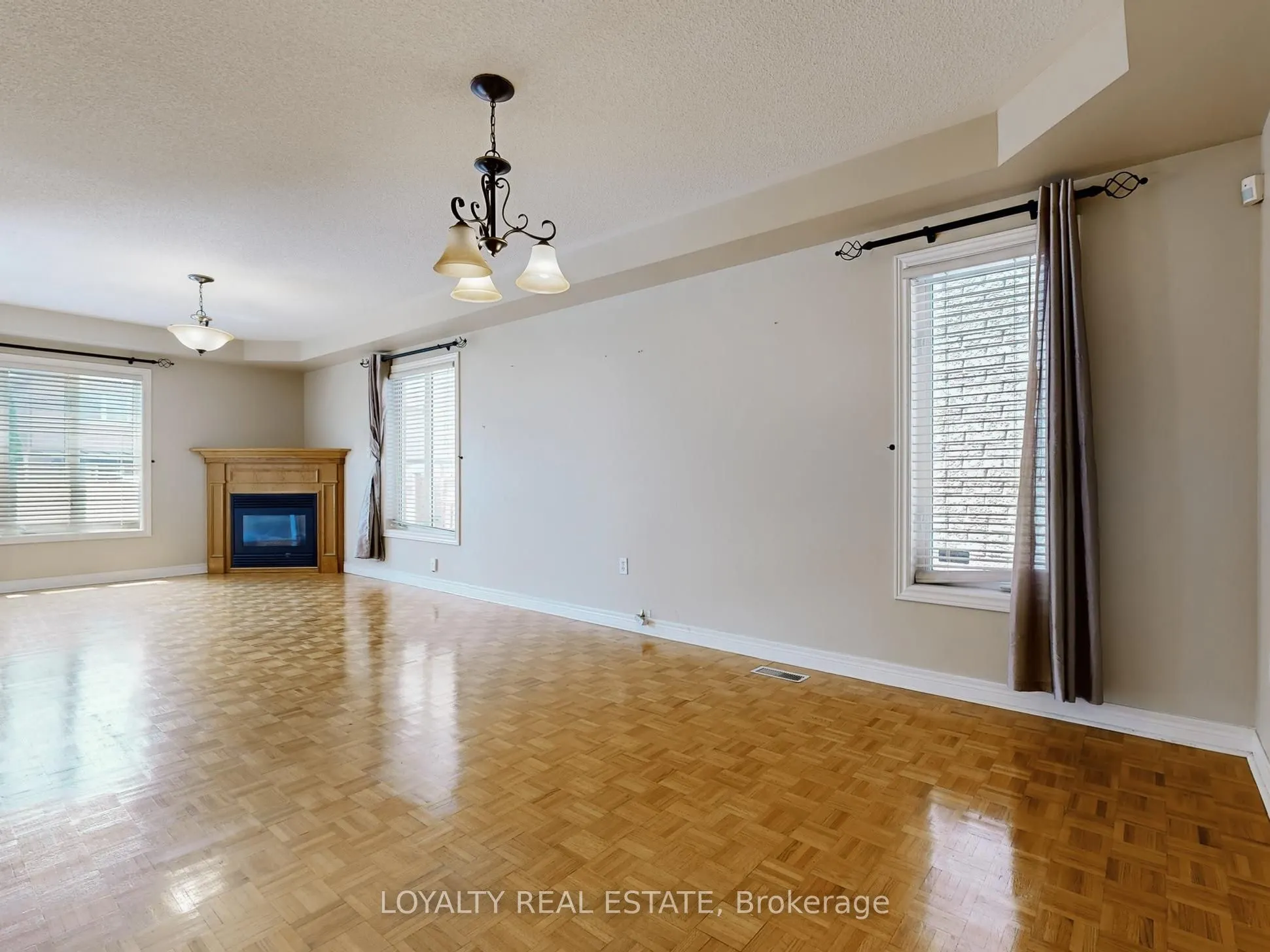 50 Thornton Crescent, #Upper Level