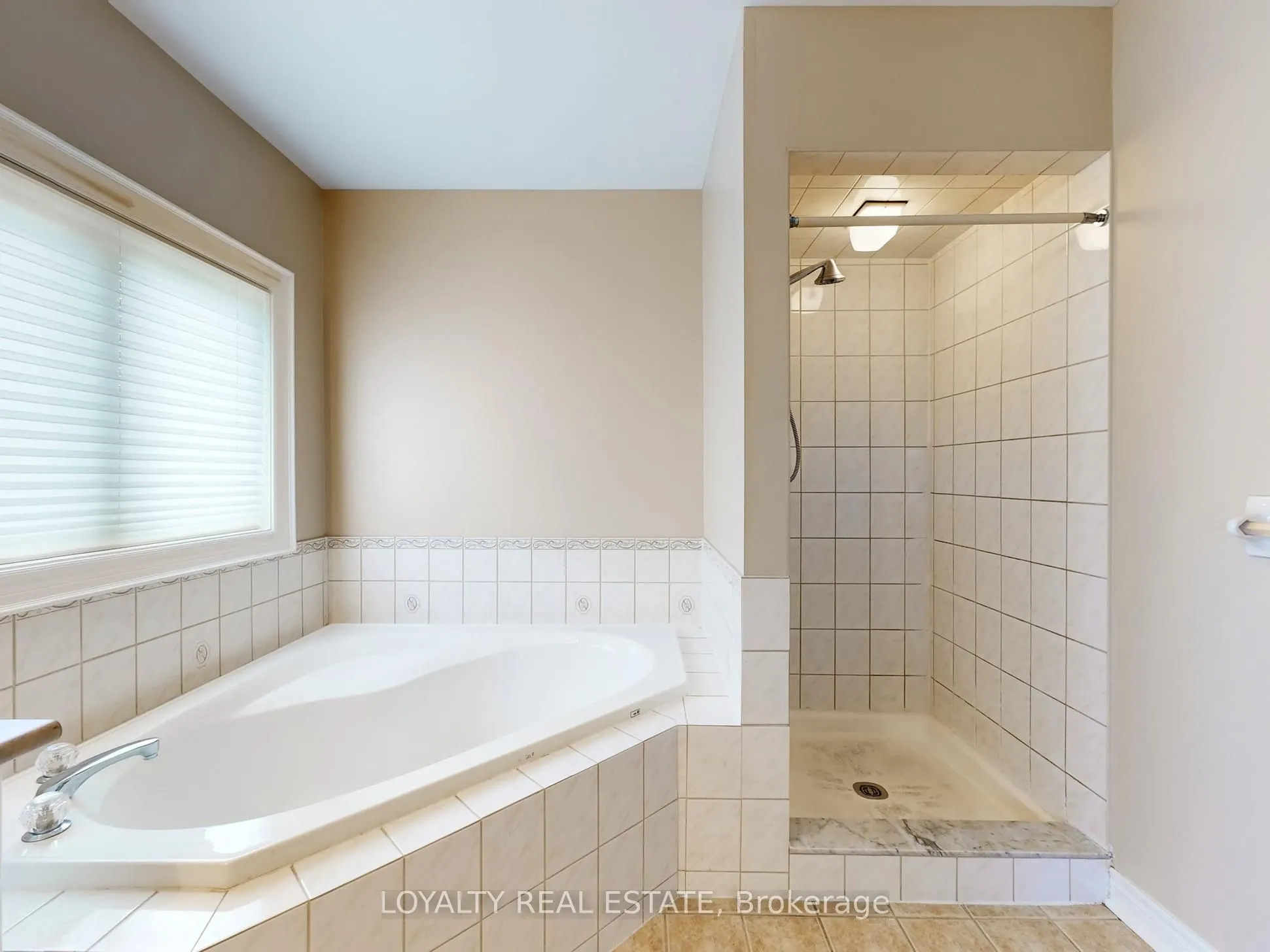 50 Thornton Crescent, #Upper Level