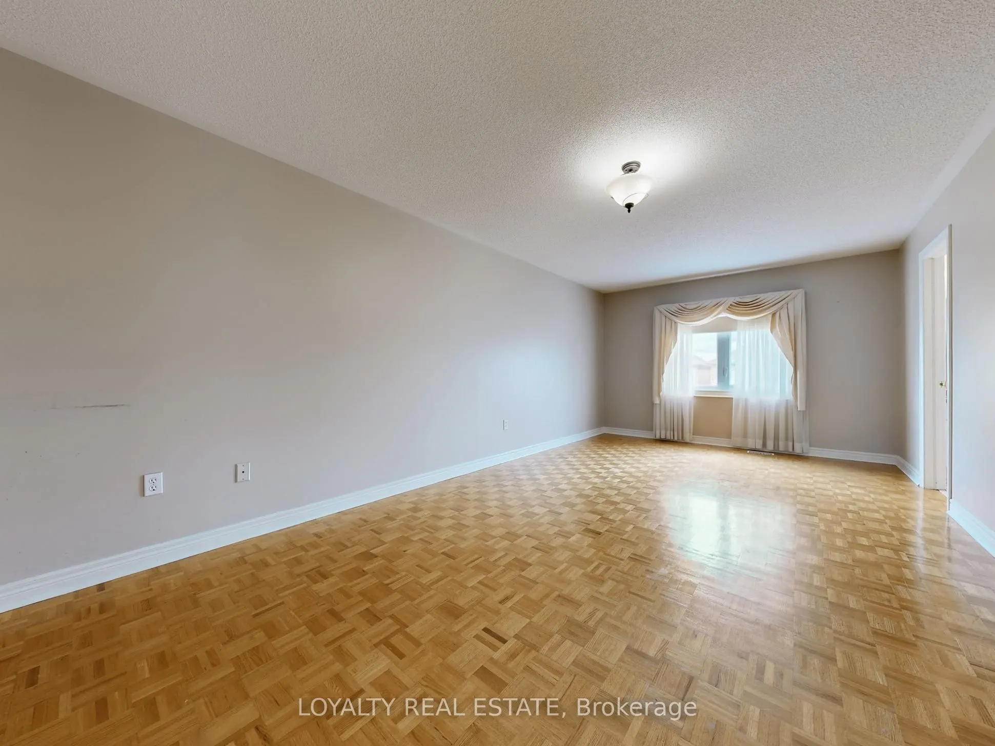 50 Thornton Crescent, #Upper Level