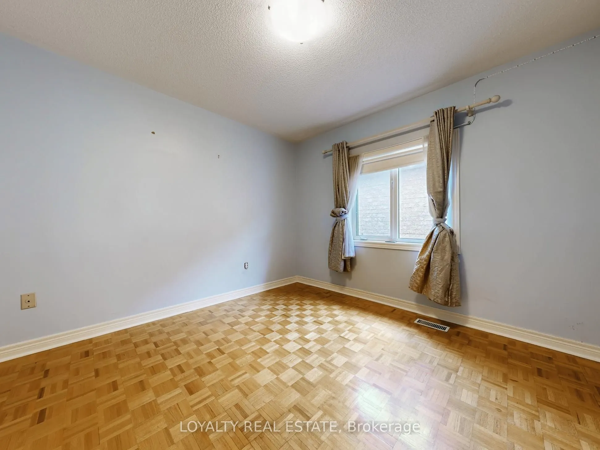 50 Thornton Crescent, #Upper Level