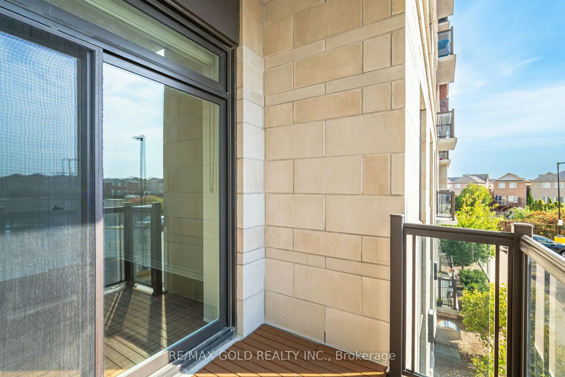 39 New Delhi Drive, #209