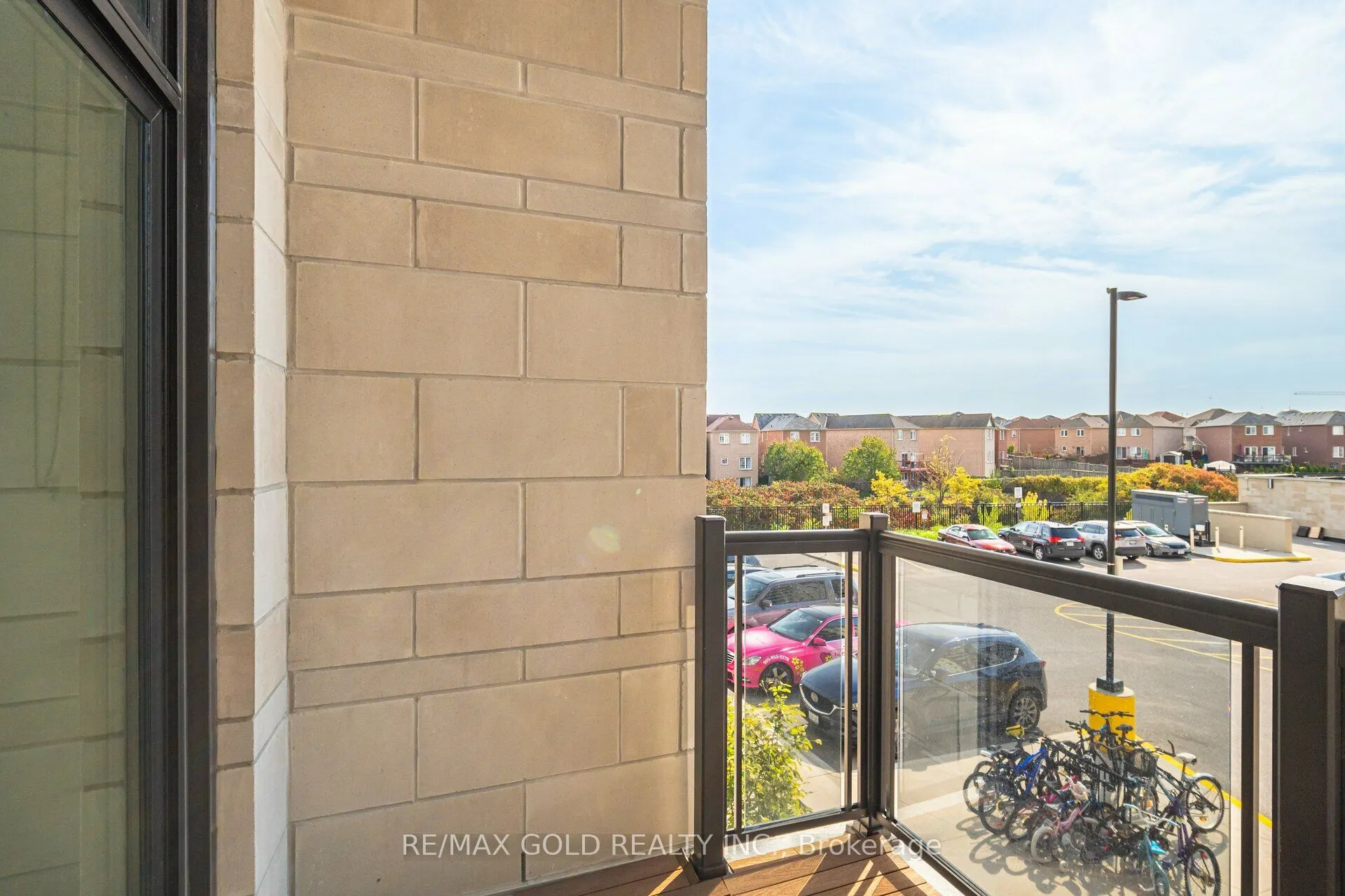 39 New Delhi Drive, #209