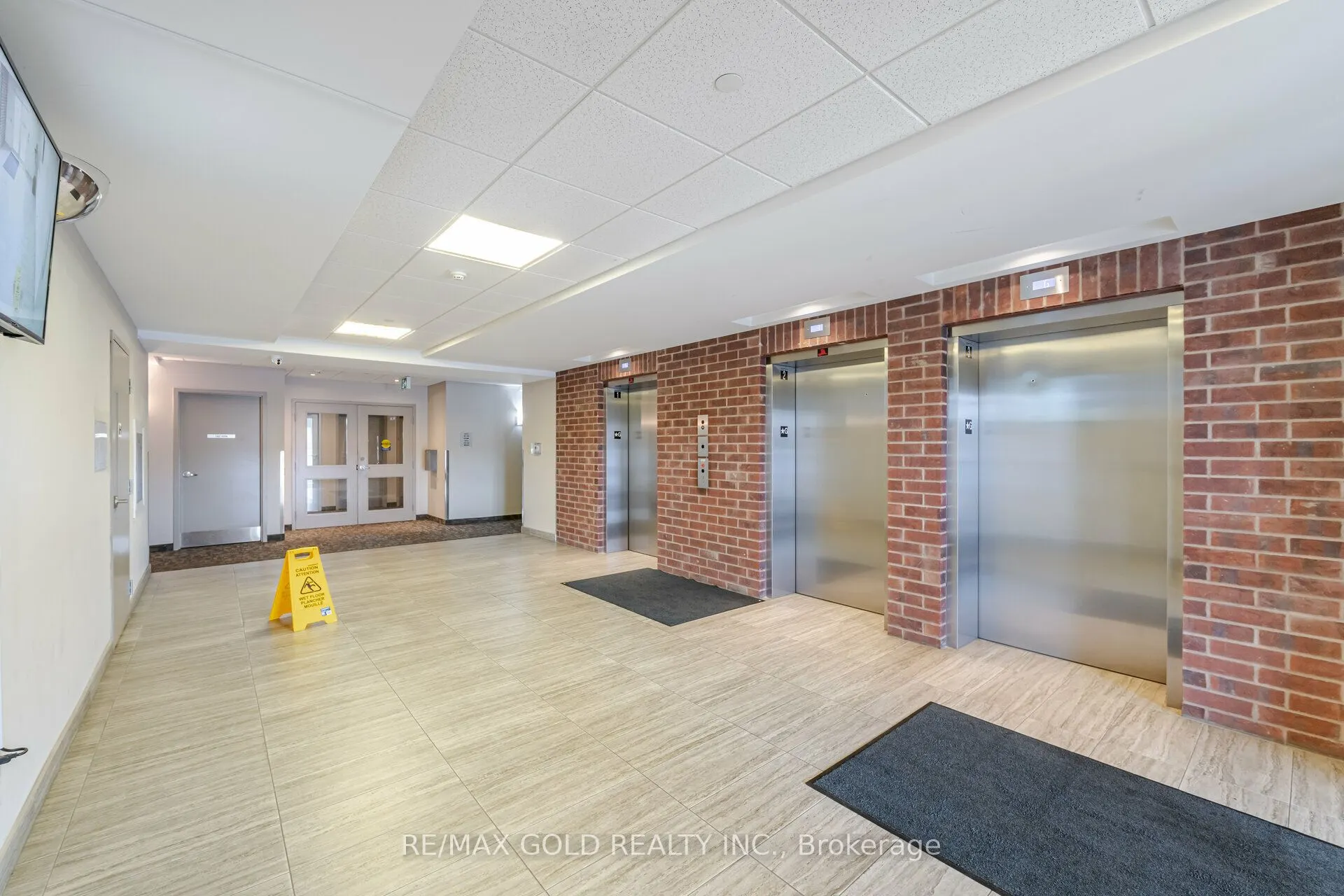 39 New Delhi Drive, #209