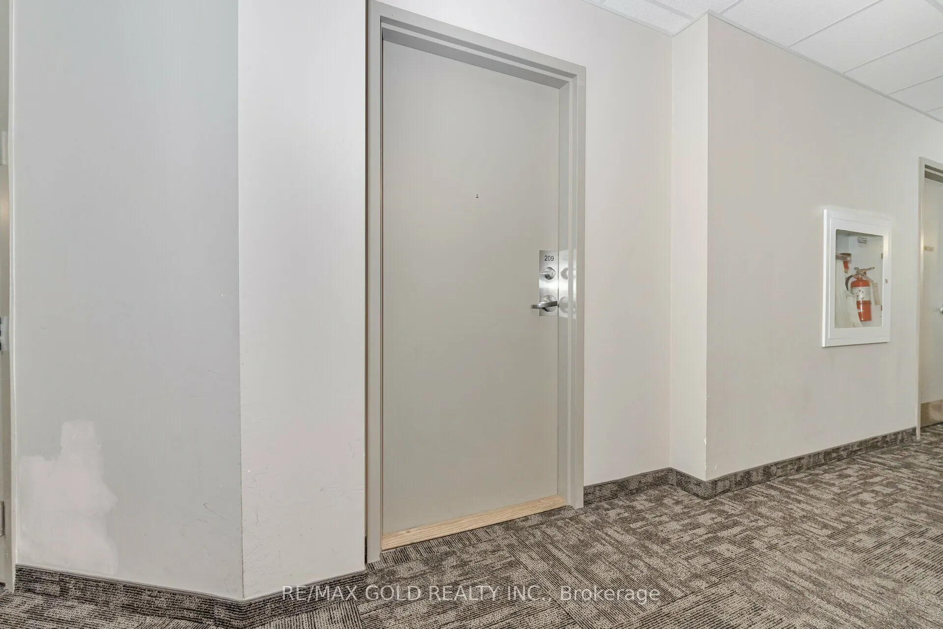 39 New Delhi Drive, #209