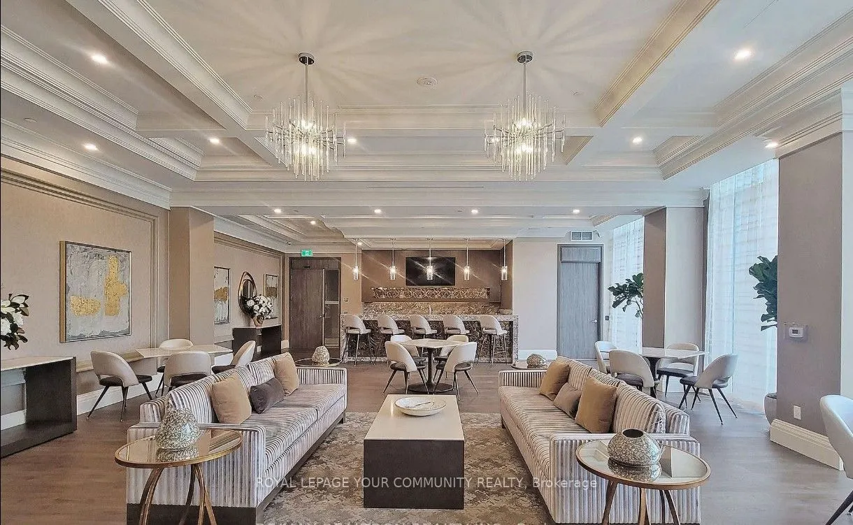 10 Gatineau Drive, #216W