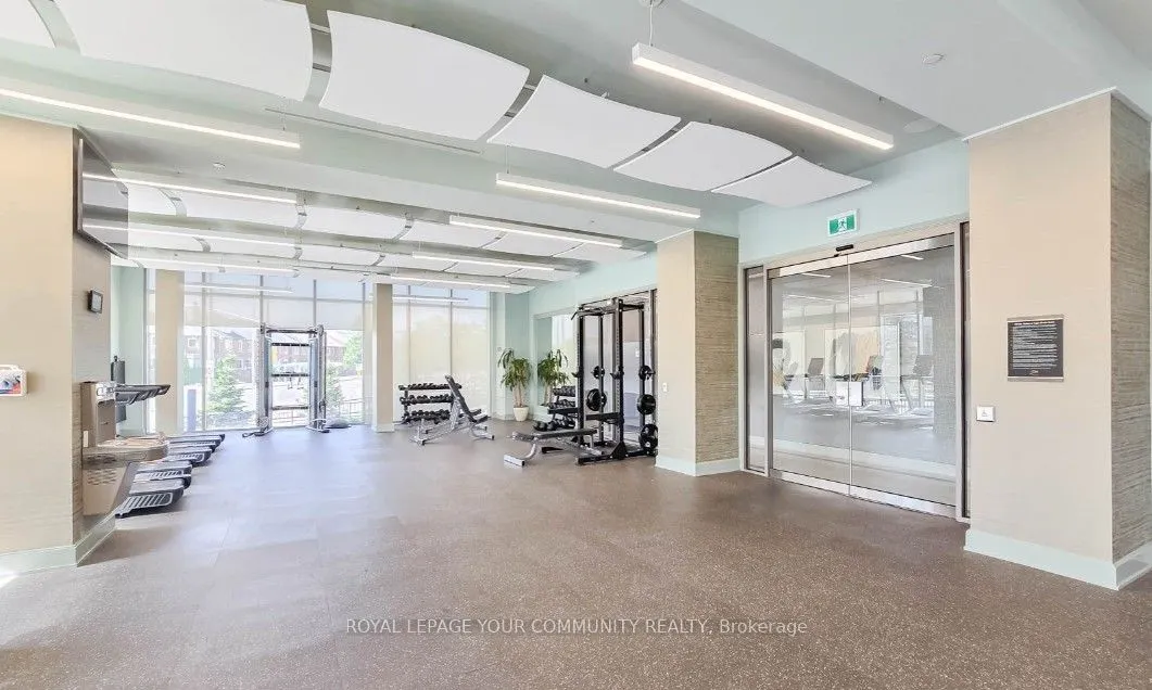 10 Gatineau Drive, #216W