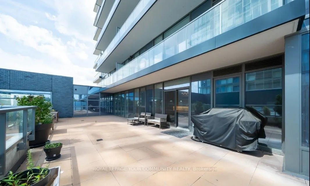 10 Gatineau Drive, #216W