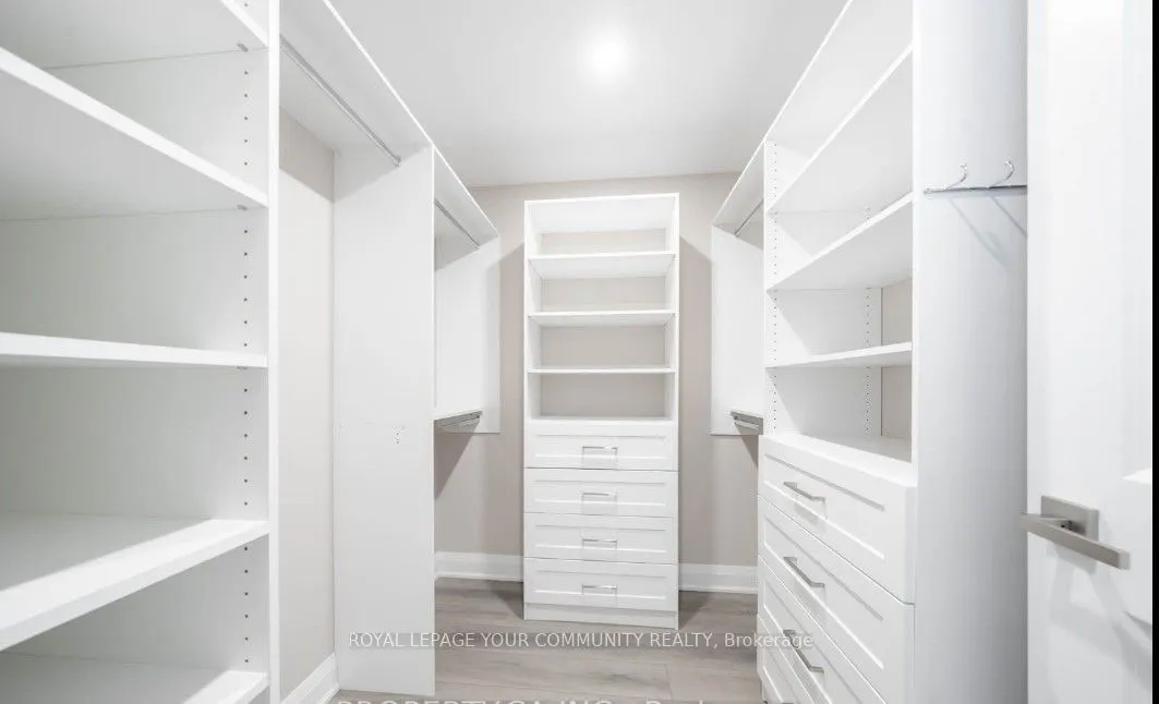 10 Gatineau Drive, #216W