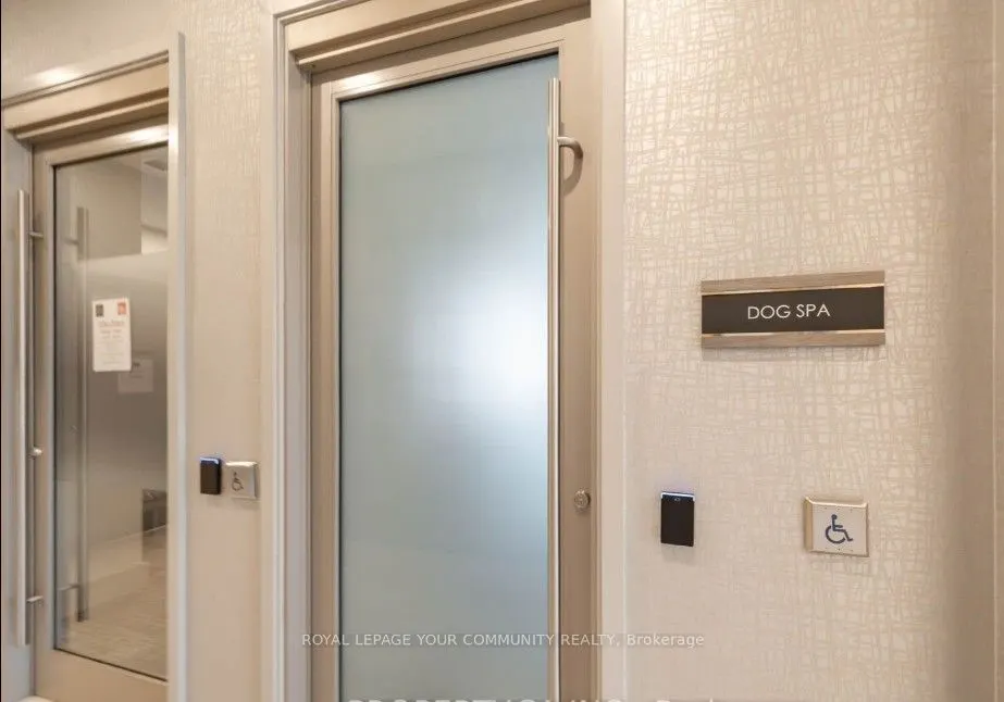 10 Gatineau Drive, #216W