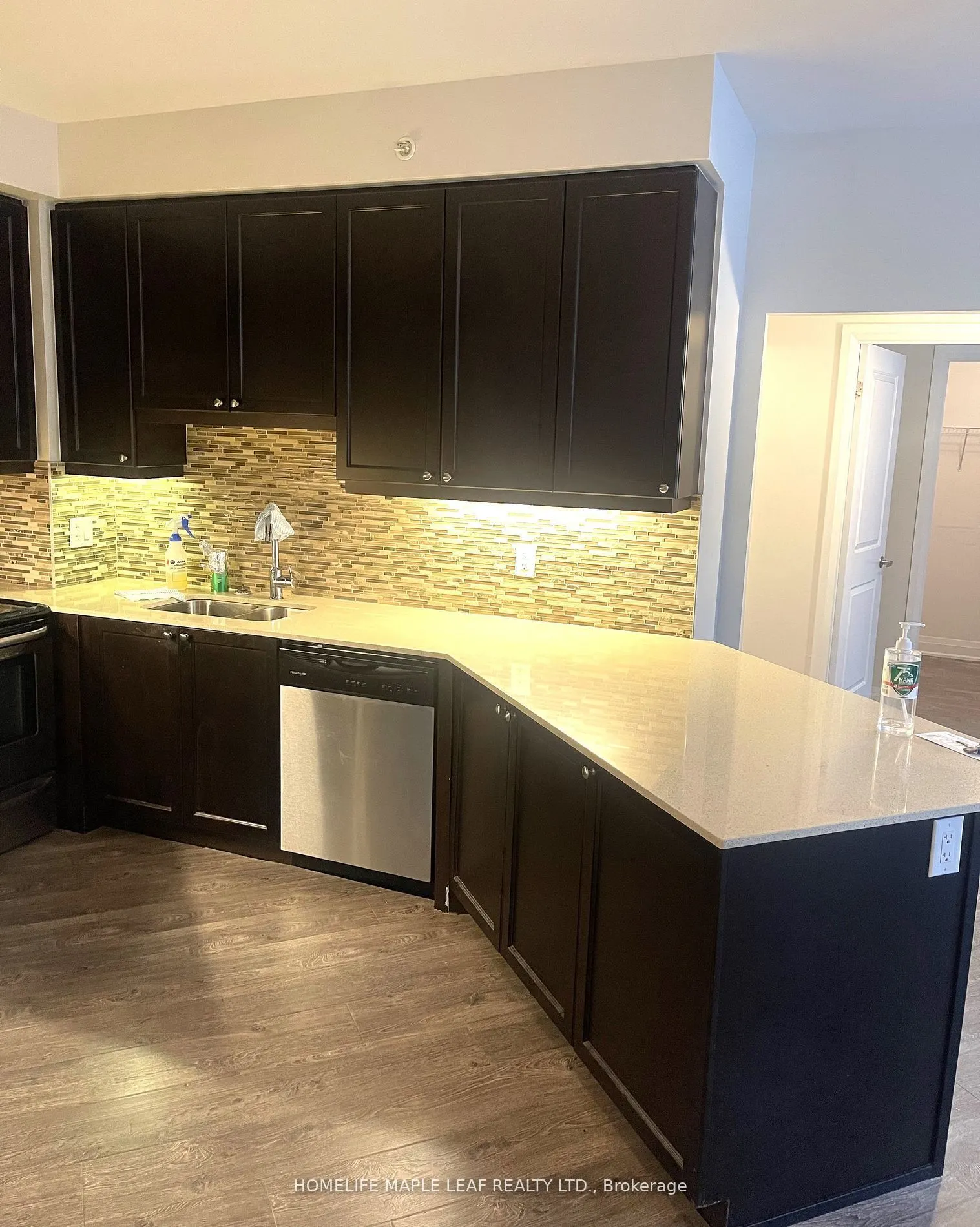 12 Woodstream Boulevard, #514