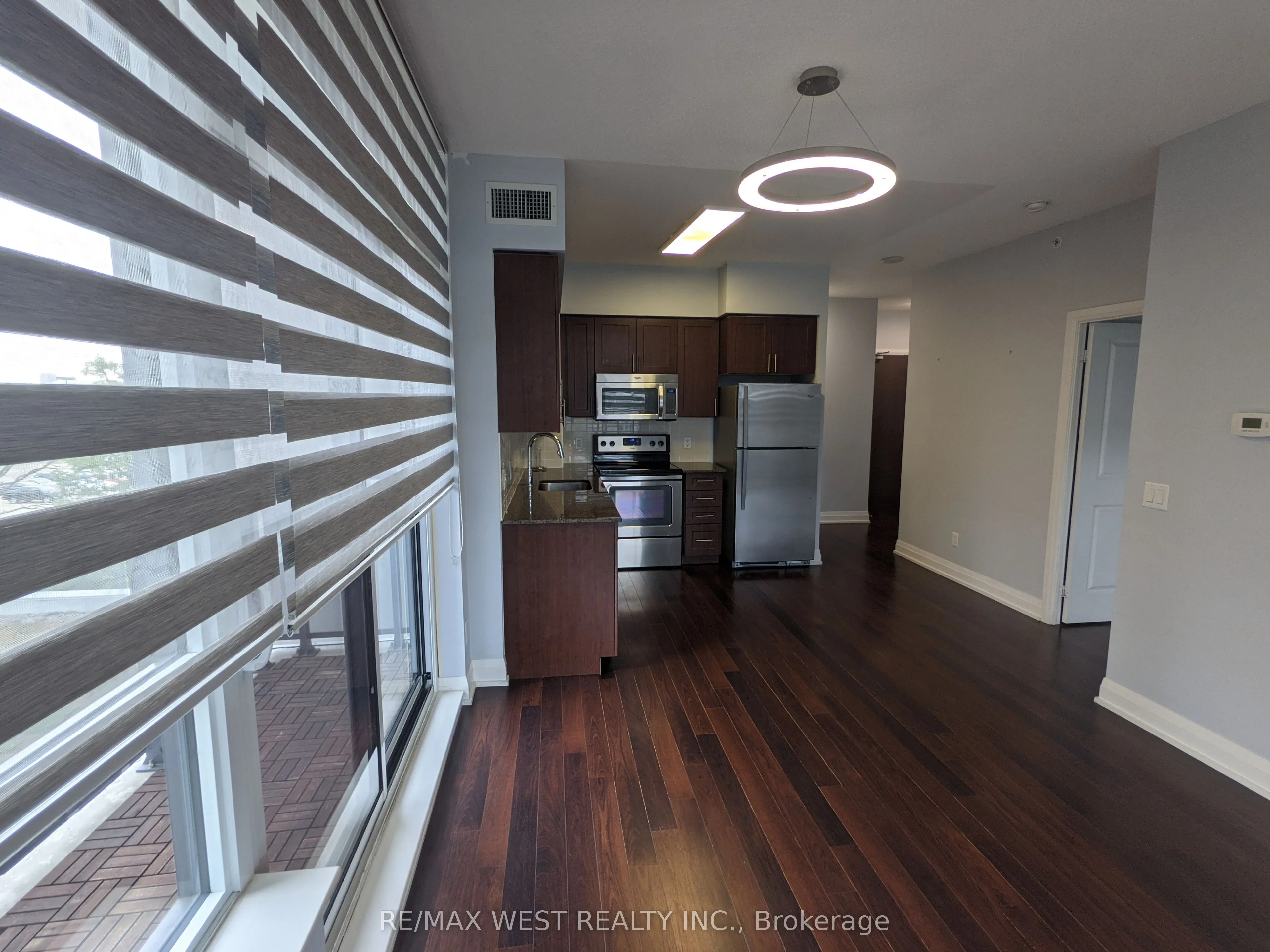 85 North Park Road, #404