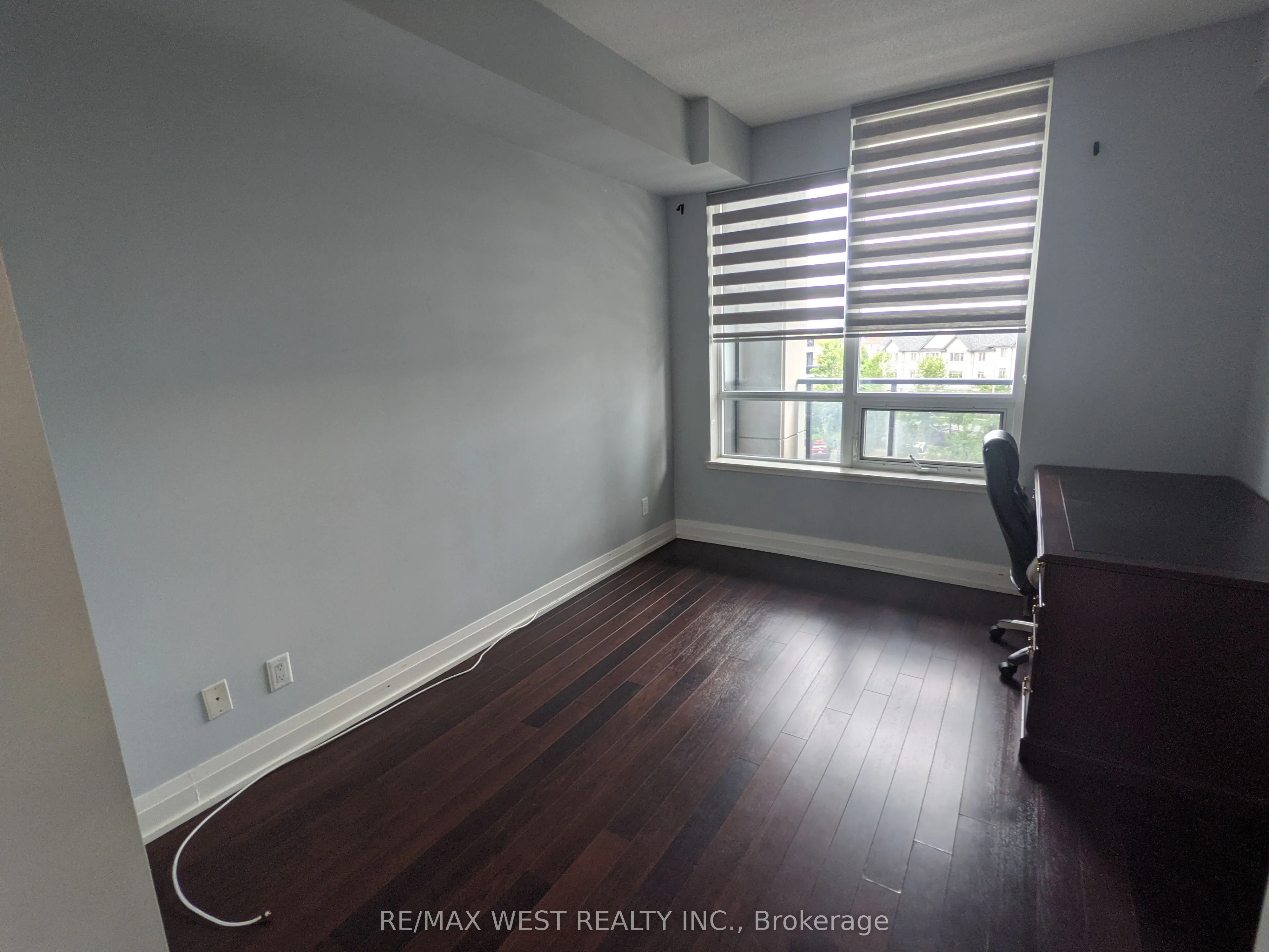 85 North Park Road, #404