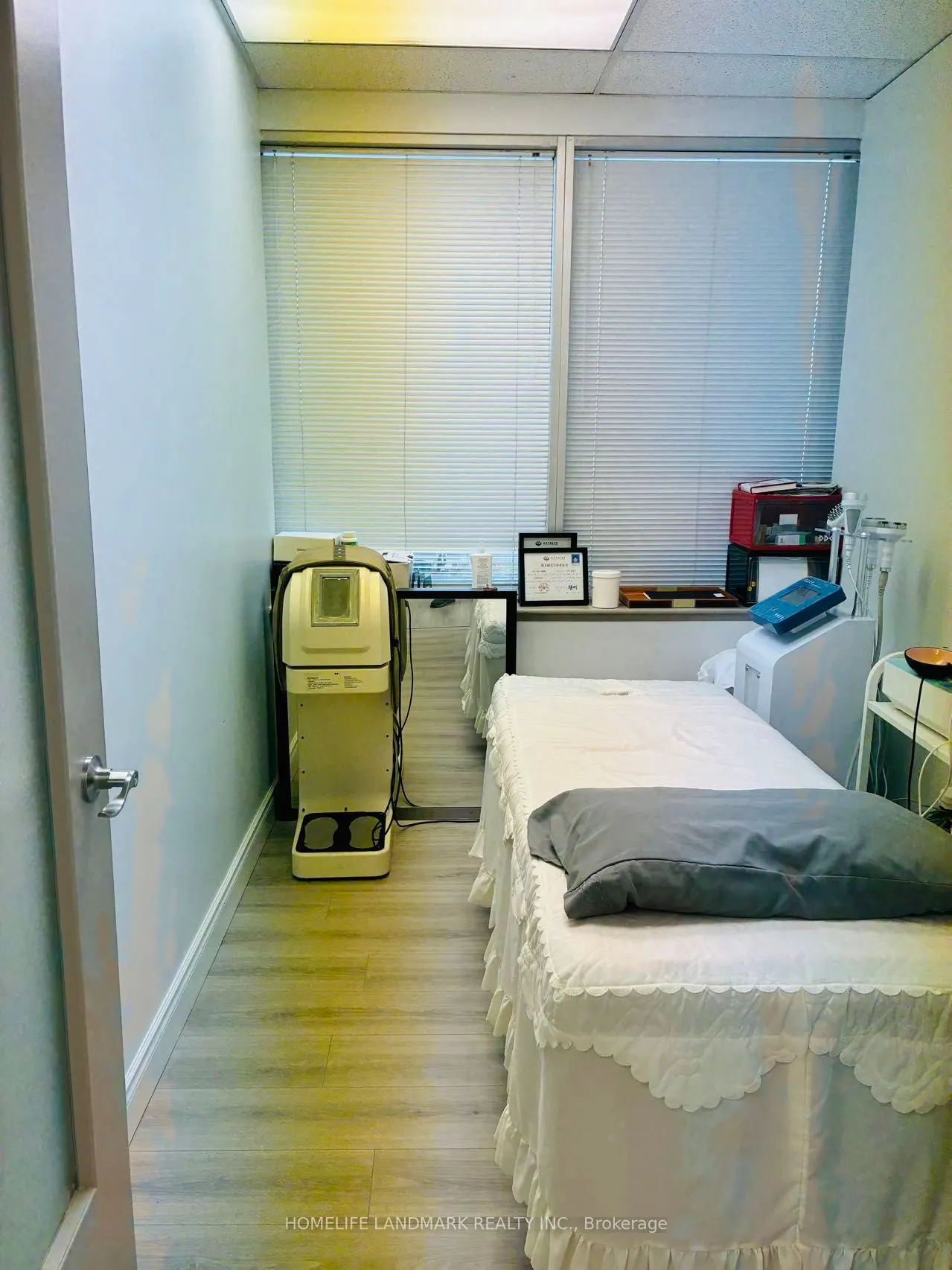 8300 Woodbine Avenue, #303